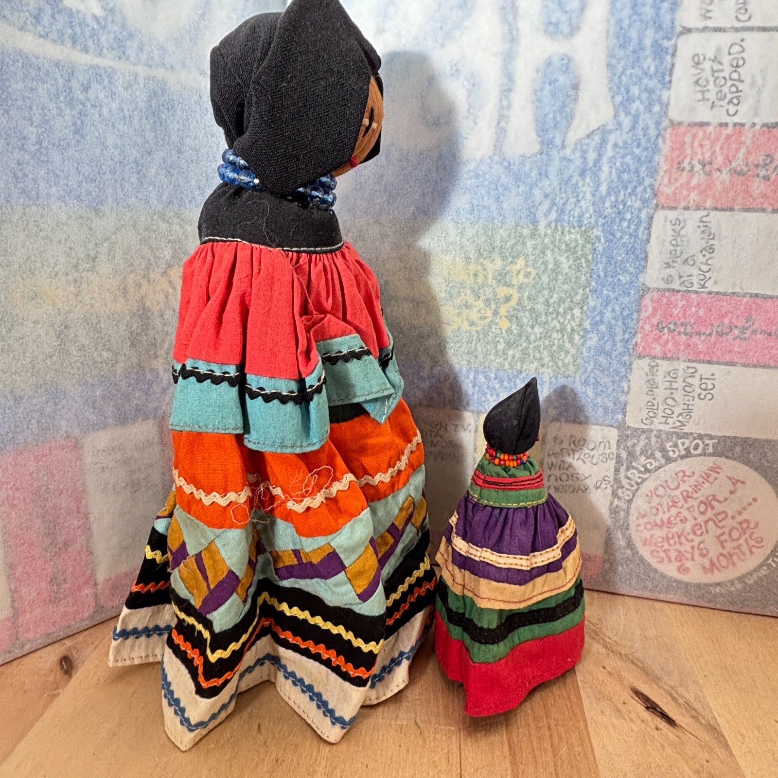 2 Native American Seminole Husk Dolls, Palmetto Fiber Cloth Dresses, 9" and 4"