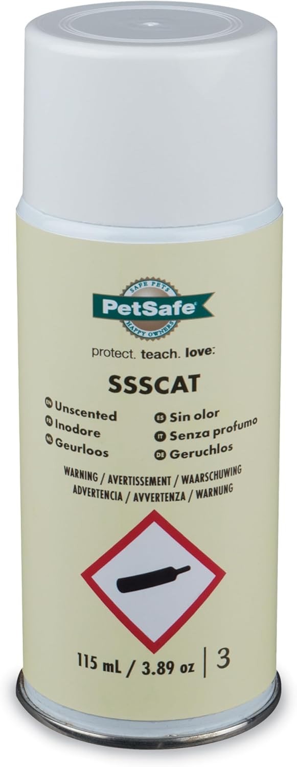PetSafe SSSCAT Motion Activated Spray Deterrent System + Replacement Cans Combo