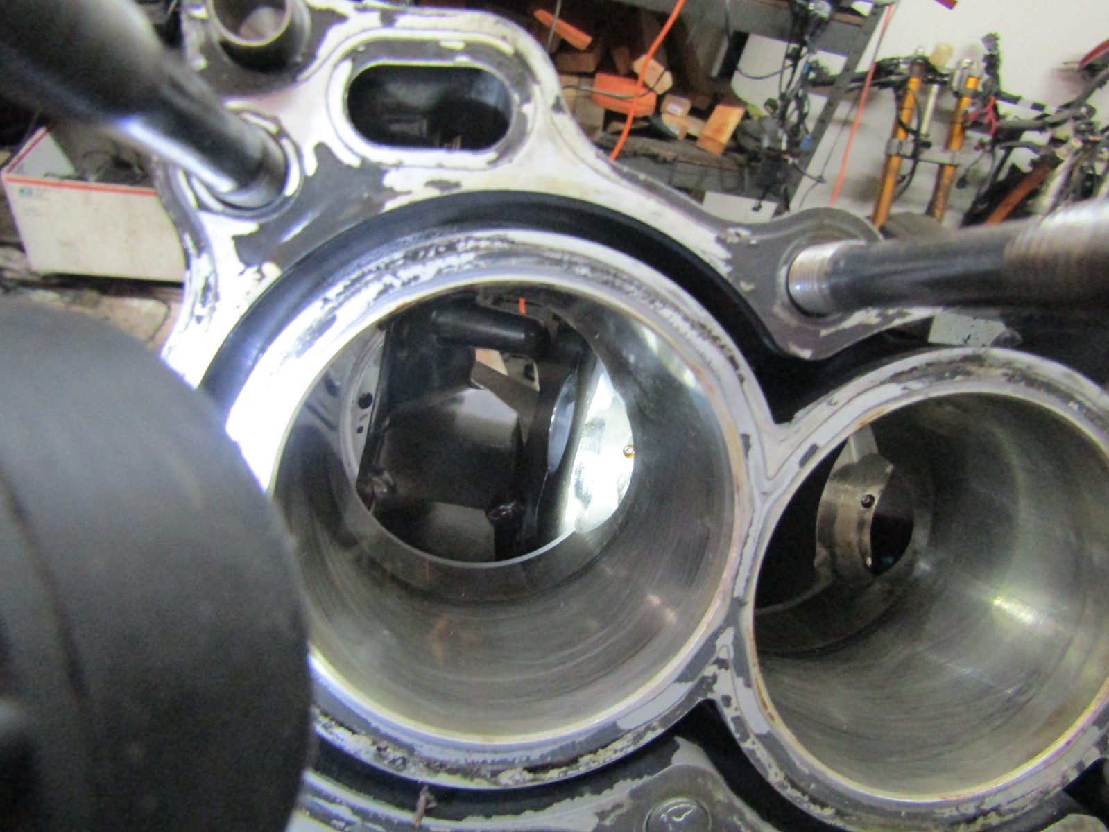 USED OEM 2017 - 2020 Yamaha Crankcase Assembly Halves YZF-R6 R6 BN6-15100-09-00