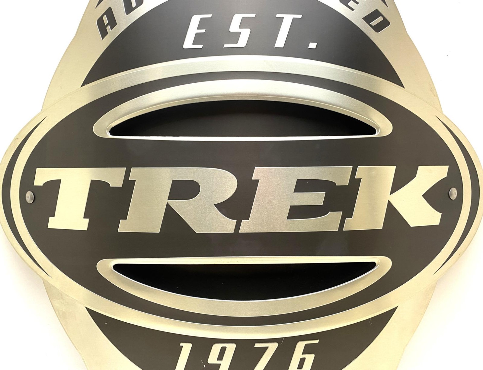 big TREK bicycle AUTHORIZED Dealer SIGN Est.1976 USA 28"x25"