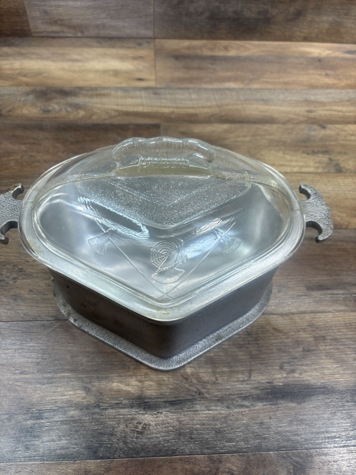 Vintage Hammered Aluminum Guardian Service Cookware Triangular Pot/Glass Lid