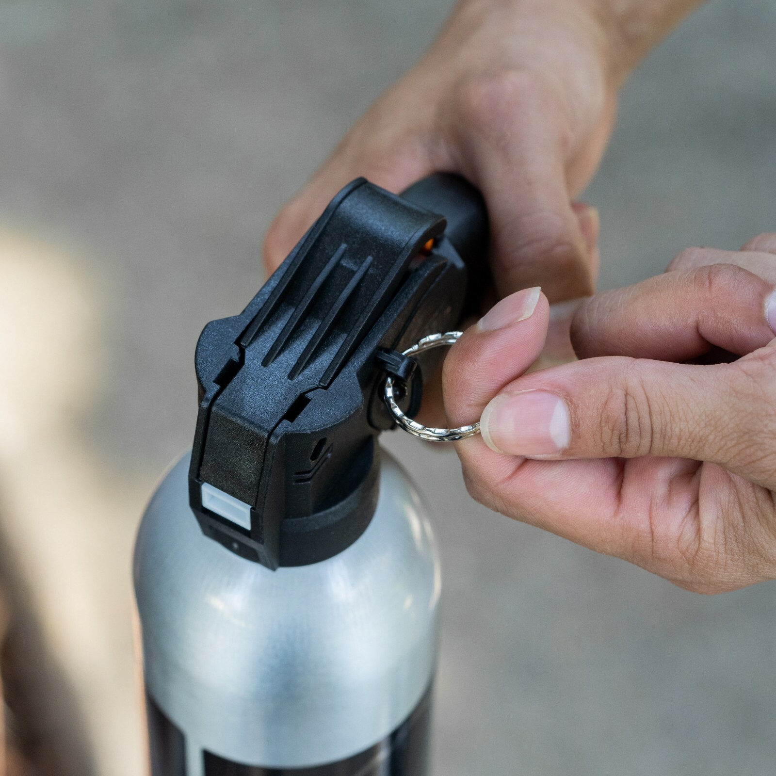 Police Magnum pepper spray 24oz Pistol Grip Fog Riot Defense Security Protection