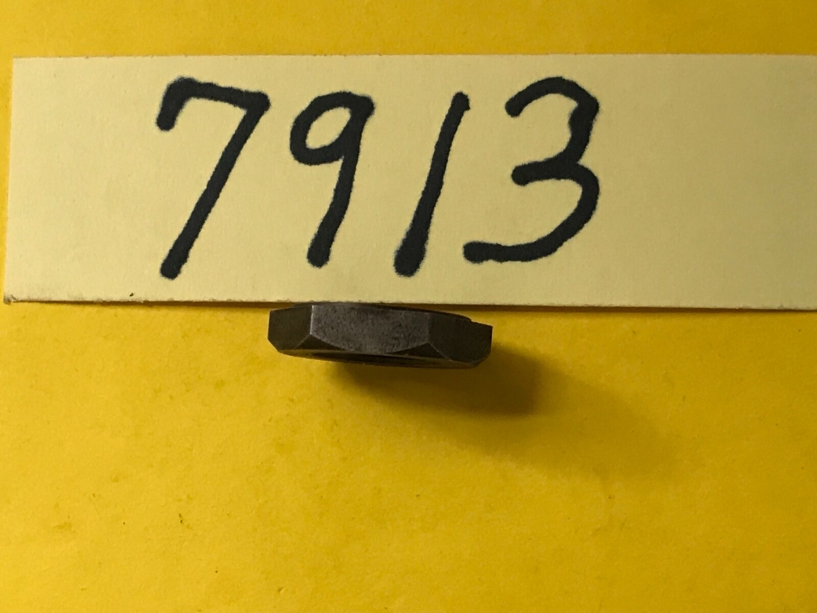 Harley 7913 pinion shaft nut 5/8-18x7/32x15/16 hex Sportster 1986-1990