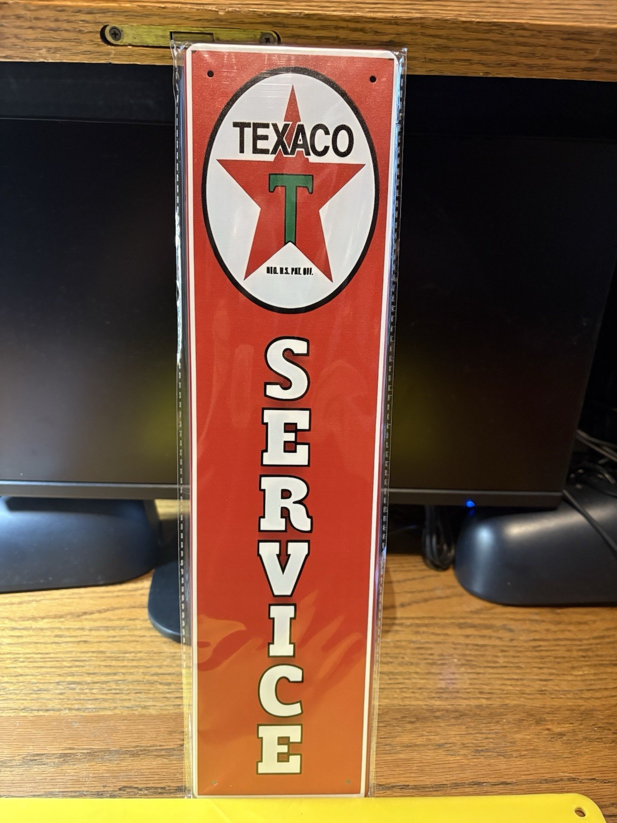 3-TEXACO MARINE PRODUCTS-SERVICE-FREE AIR METAL SIGNS 4x16”NIP MANCAVE/SHOP/ETC