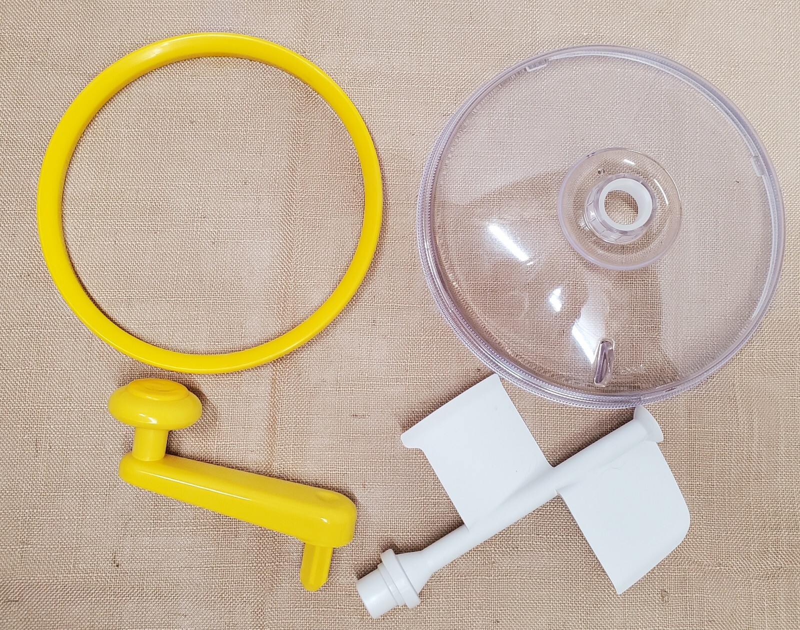 Vintage Premier Donvier 1 Qt Ice Cream Maker Yellow Hand Crank Made In Japan