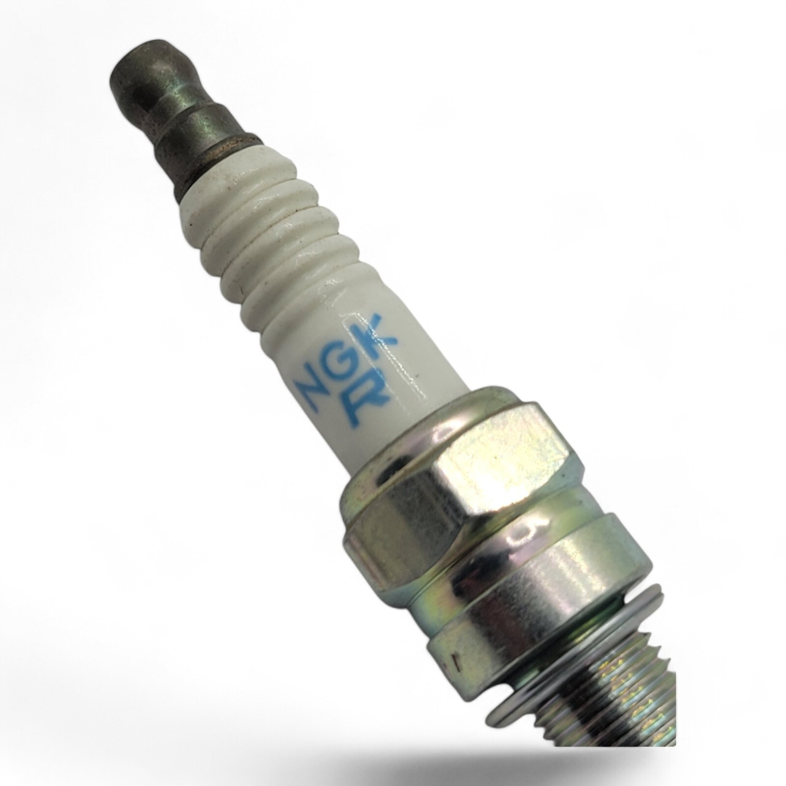 NGK 7784 CR8EB Spark Plug 415129403 92070-0001 8570084 10mm RG6YC 09482-00570