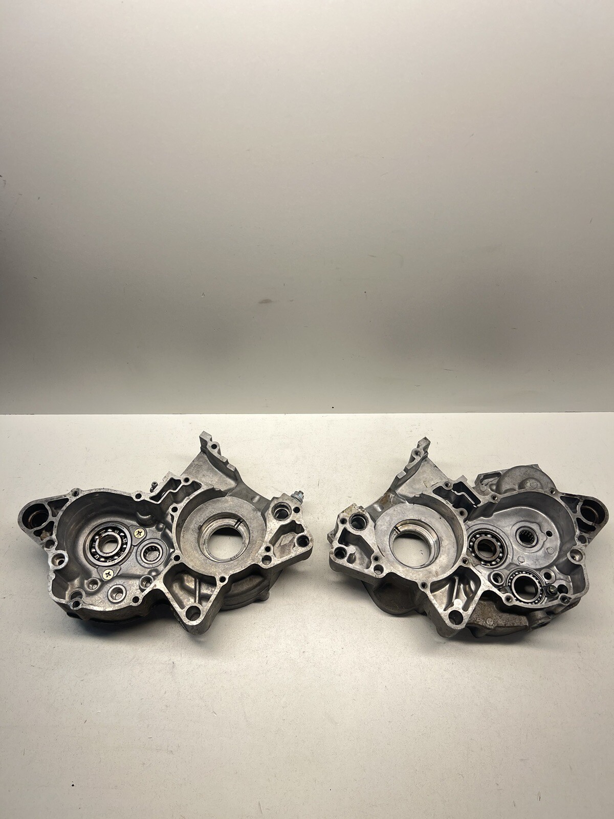 1999 Yamaha YZ125 Engine Cases Set Left Right Bottom End !BROKEN STUD!