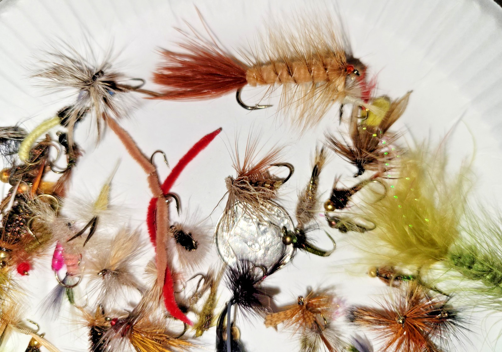 Lot of 50 FLY FISHING FLIES Assorted Sizes Patterns from a fisherman's stock L14