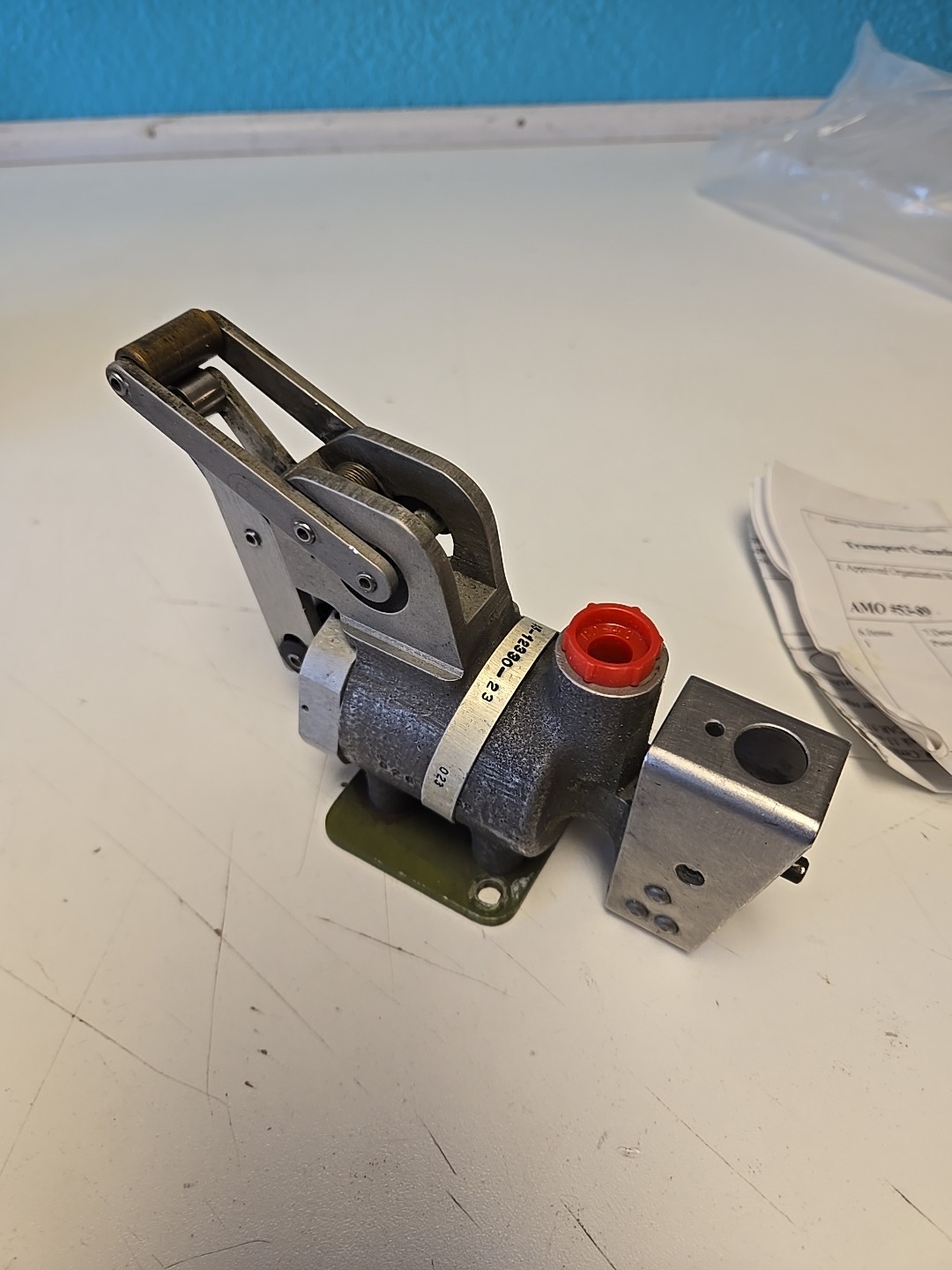 Bombardier Pneumatic Latch P/N CA34500-8 S