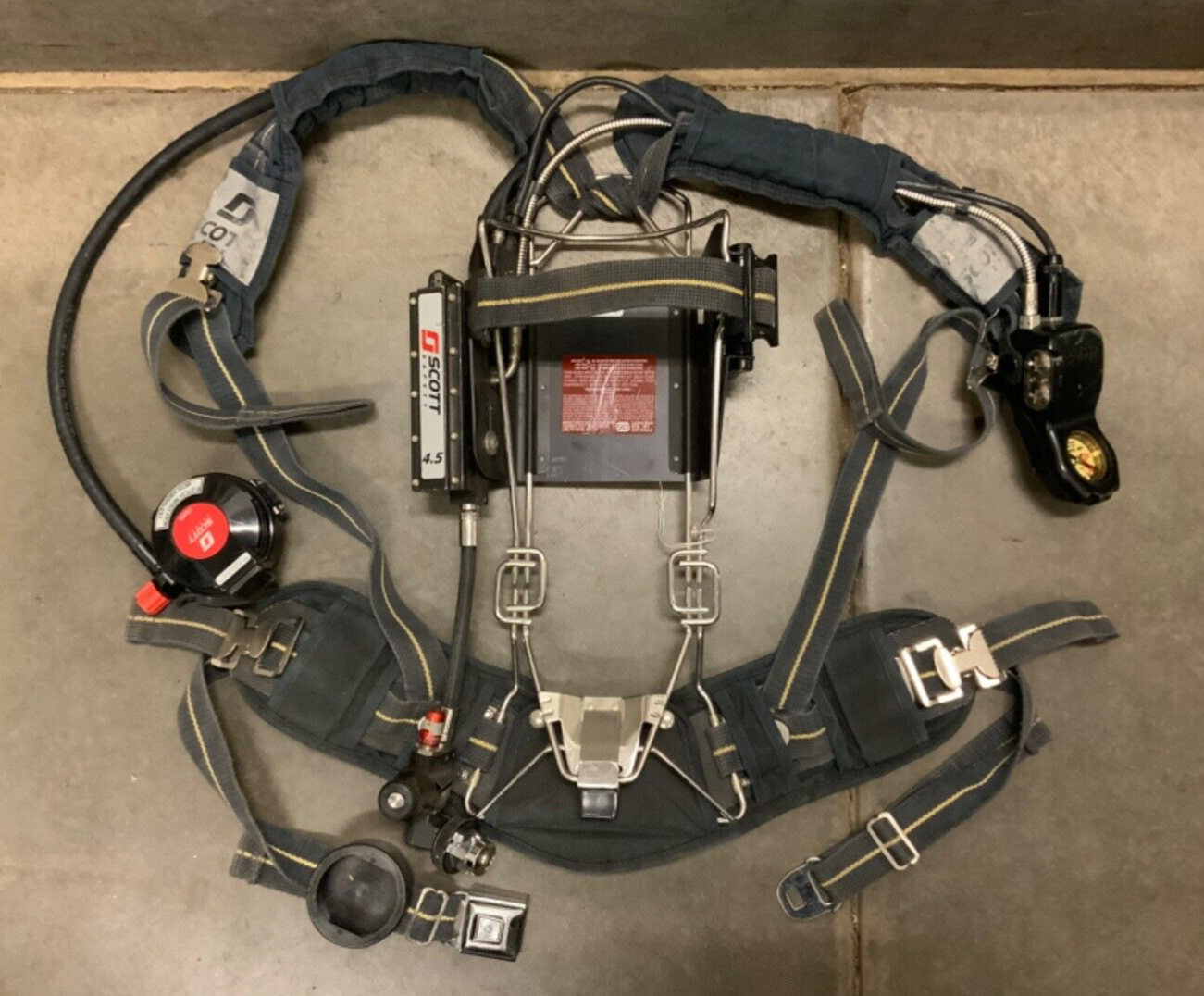 Scott 4.5 4500 PSI SCBA Air Pak Harness with HUD Excellent Condition