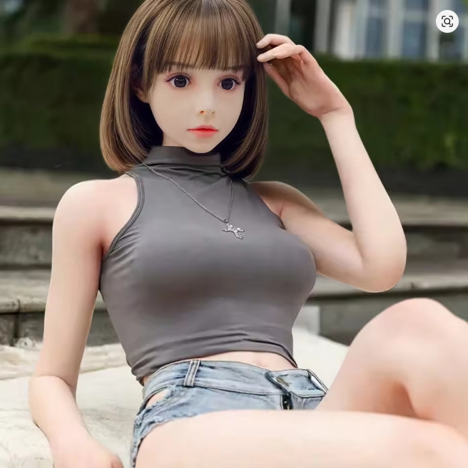 Adult male toy, insertable type, comes with a random female head model, suitable