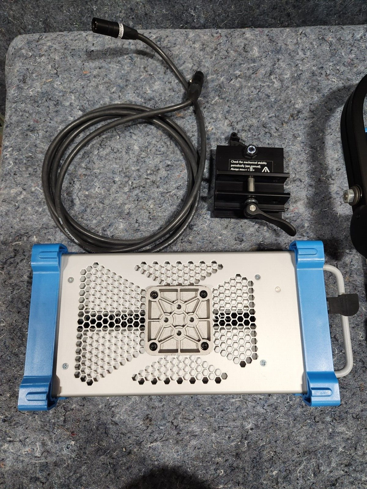 ARRI S60-C SkyPanel RGBW Color/White LED Soft Light Panel w/Power Supply Blue