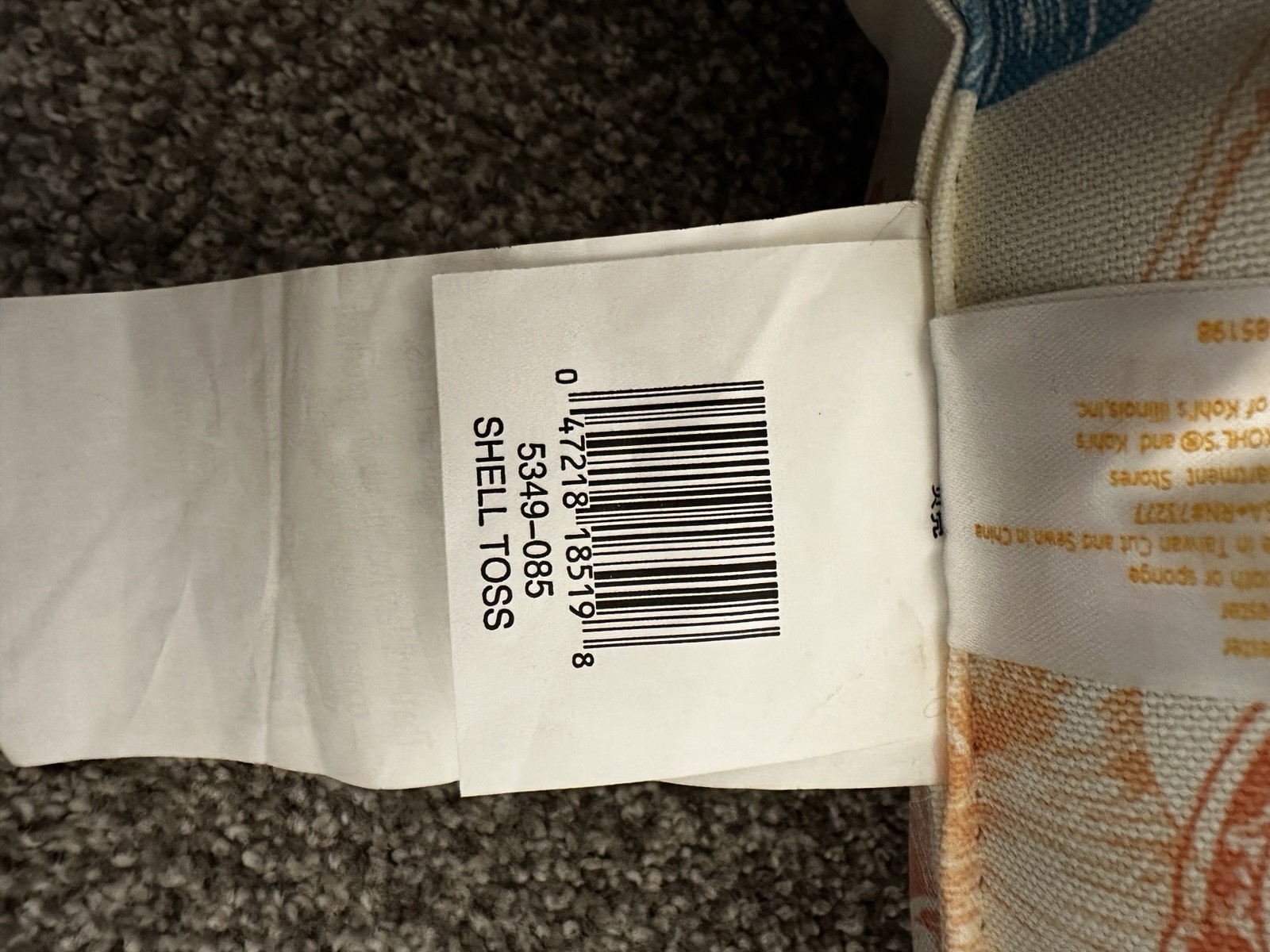 OUTDOOR Patio CHAIR Tufted CUSHIONS (4) & Love Seat (1) BRAND NEW - 5 Total