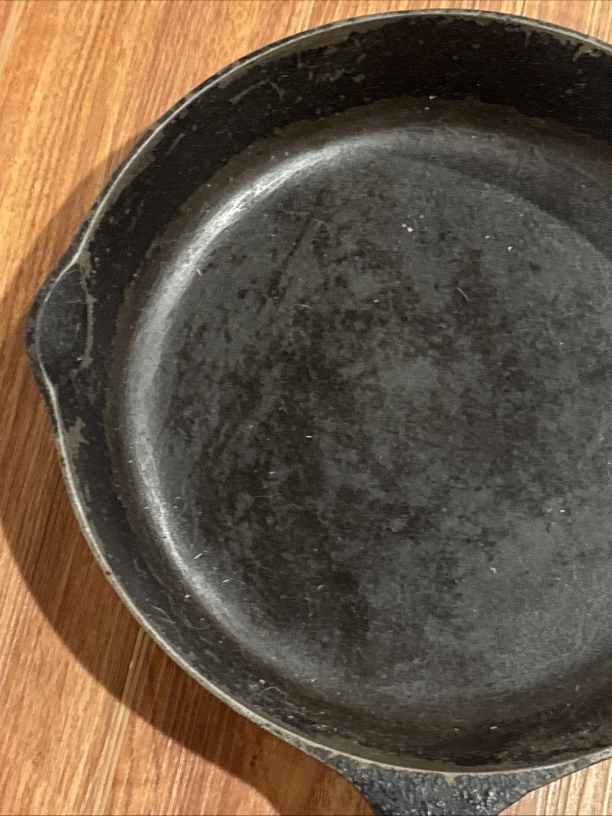 Antique Martin Stove & Range Company Cast Iron No. 8 Skillet - Hamburger Logo