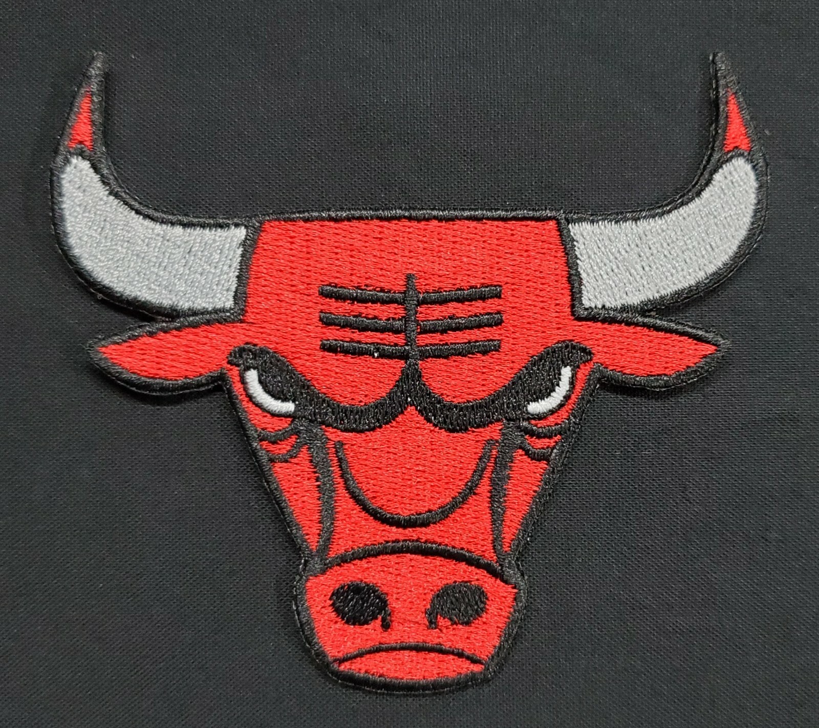 Chicago Bulls NBA Basketball Embroidered Iron On Patch