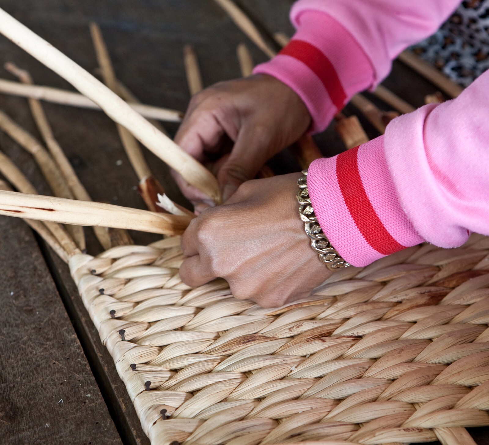 eHemco 4 Tier X-Side End Storage Cabinet with 4 Wicker Baskets (Collectible)