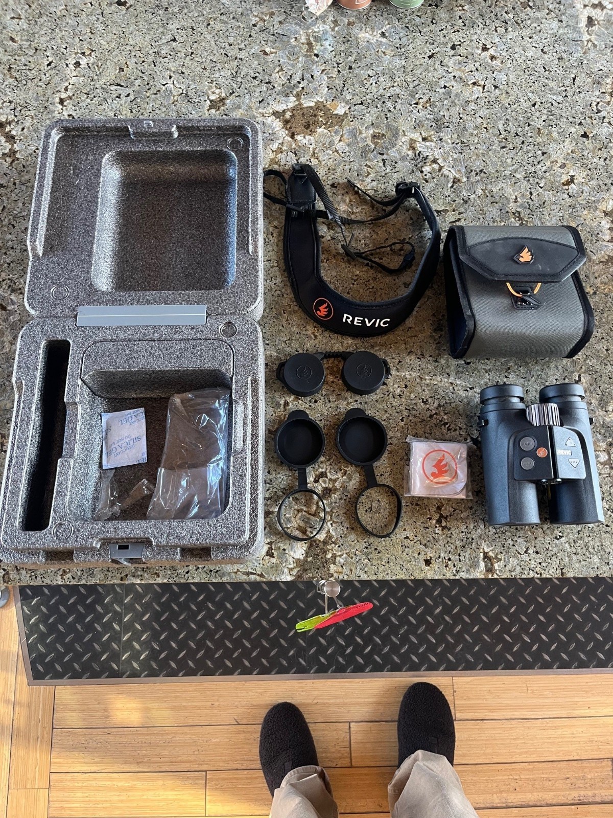 Revic Acura BLR10b 10x42 Ballistic Rangefinder Binocular bino * FREE Shipping *