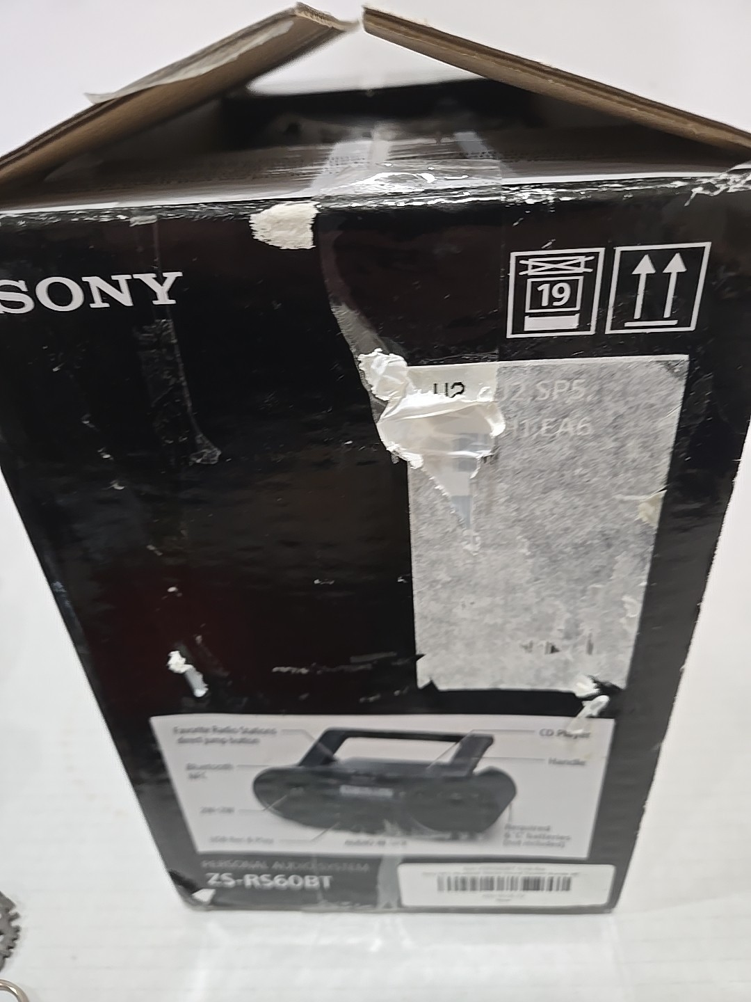 Sony ZS-RS60BT Bluetooth Mega Bass, AM/FM, USB, CD Boombox Black w/ Box & Manual