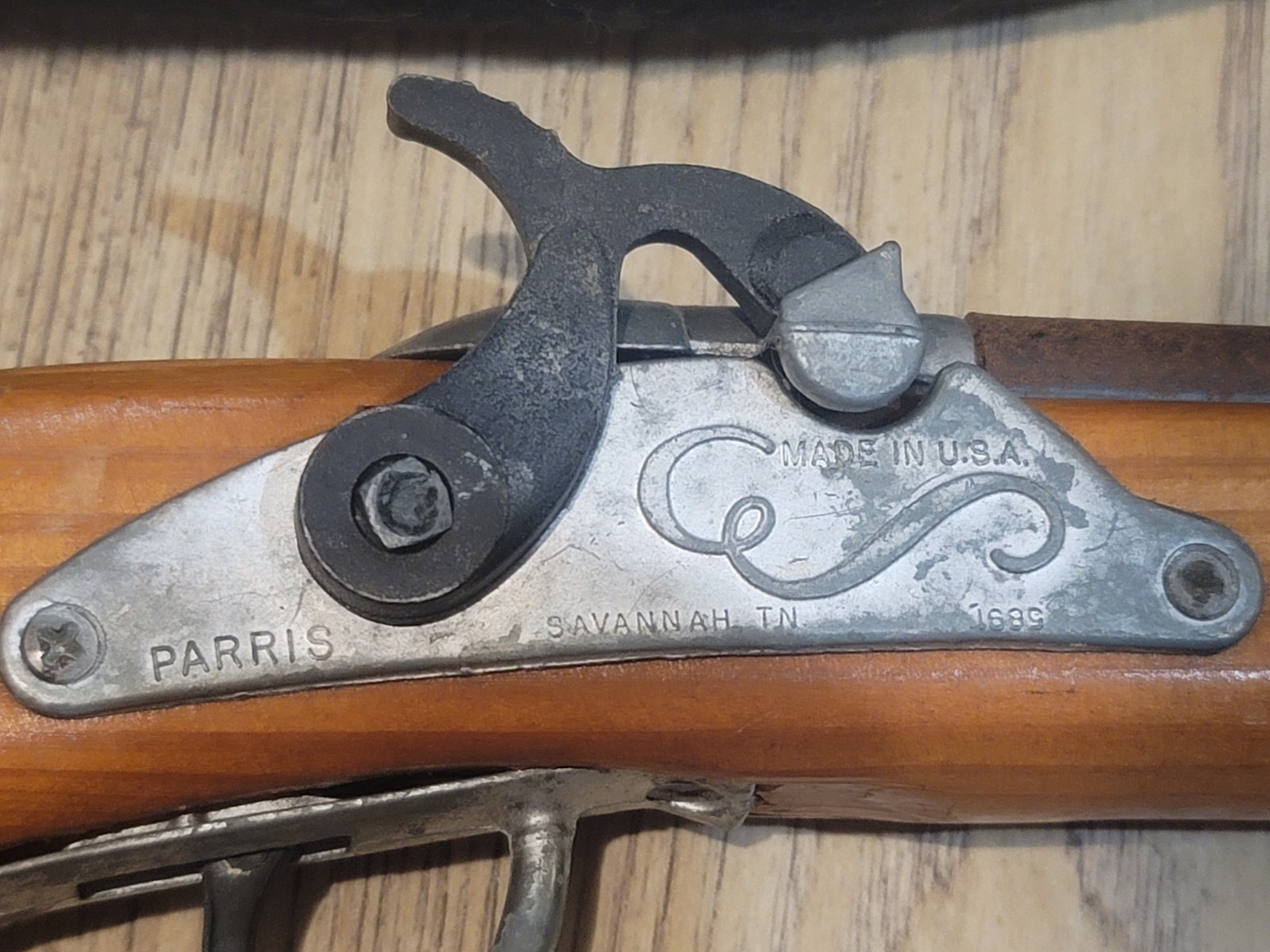 Vintage Parris Flintlock Style Cap Guns Toy Pistol Savannah TN w/ Napoleon Hat