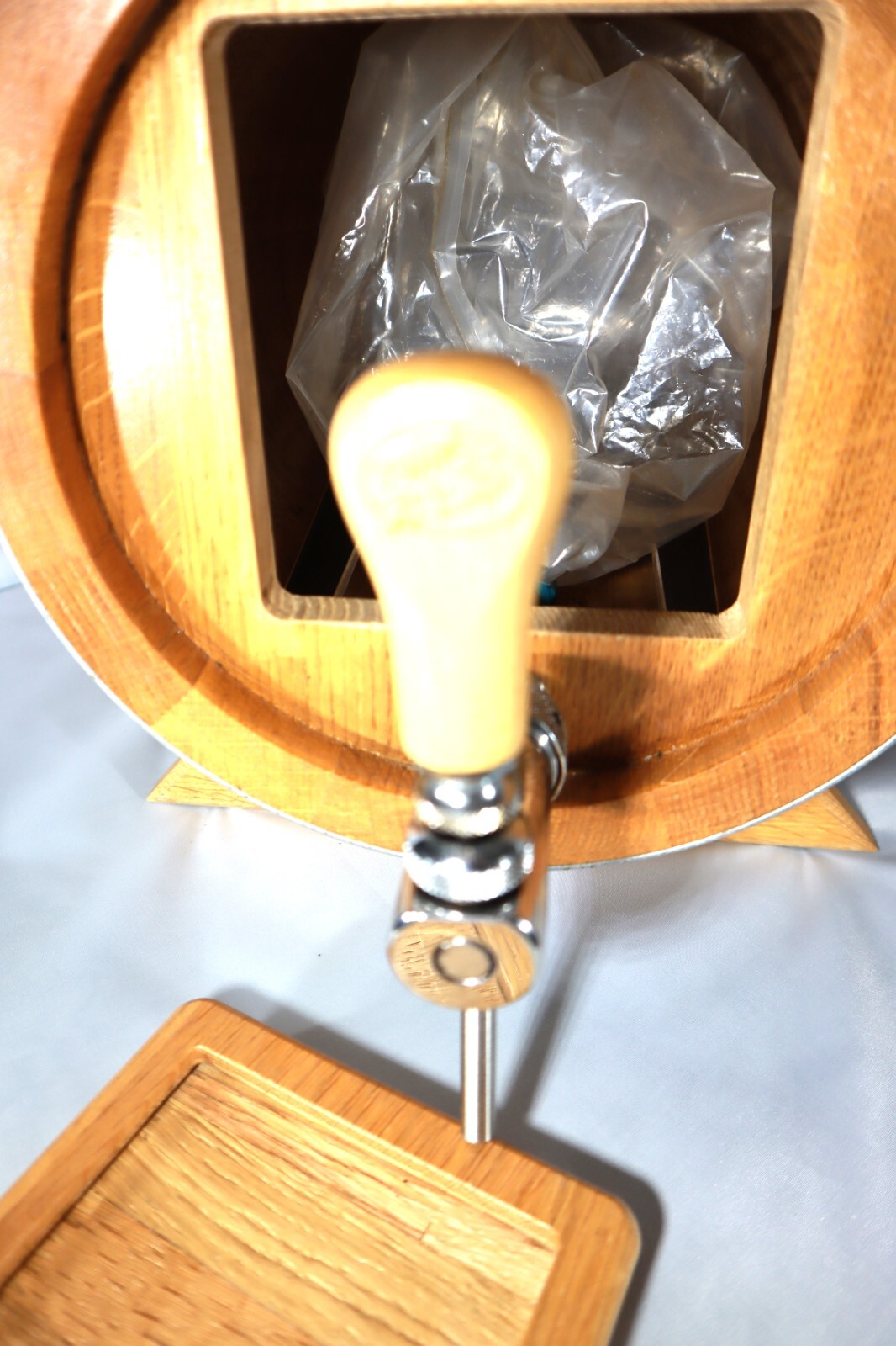 Wood Display Barrel for Bourbon, Whisky, Rye, etc. - holds up to 5 Liters