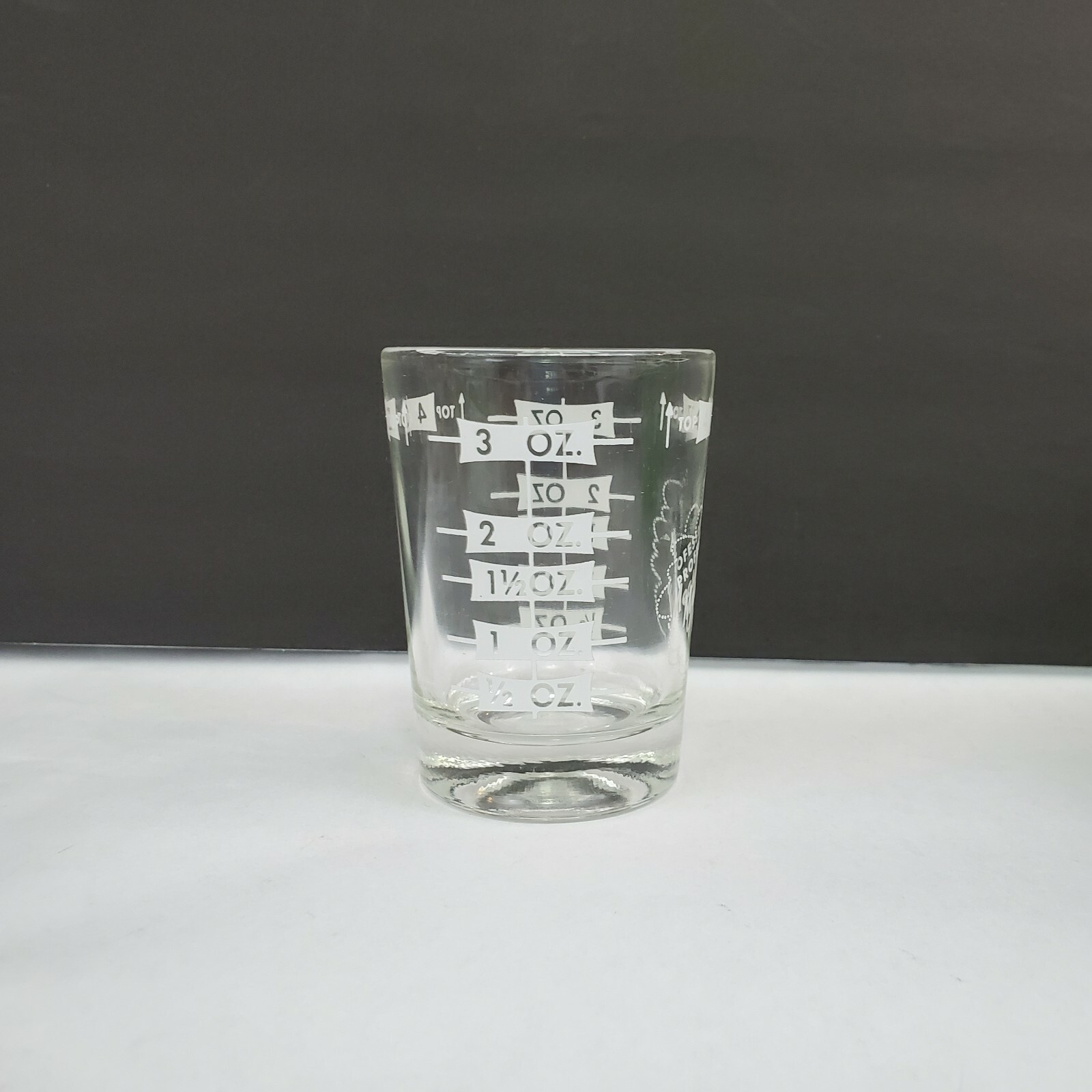 4 oz. Bar & Kitchen PROFESSIONAL Measuring Glass includes Half Measurements