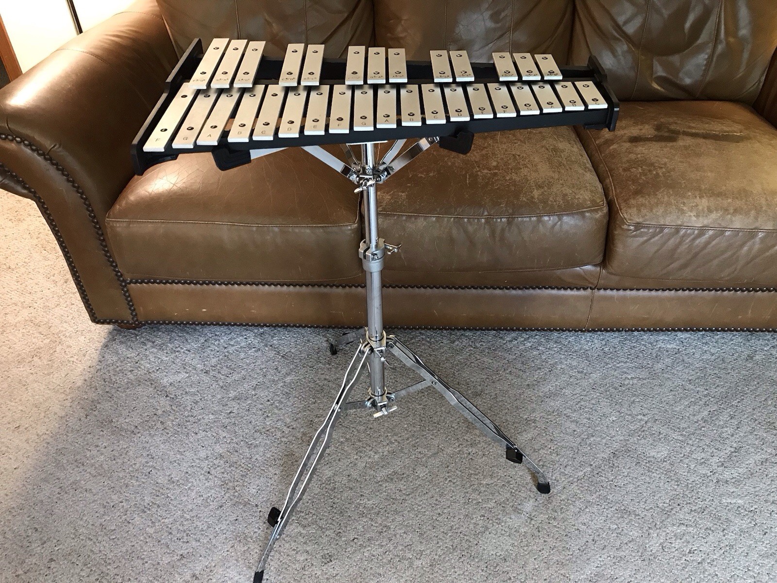 Ludwig  32-Key Bell Set in Good Condition on a Stand In Fair Condition
