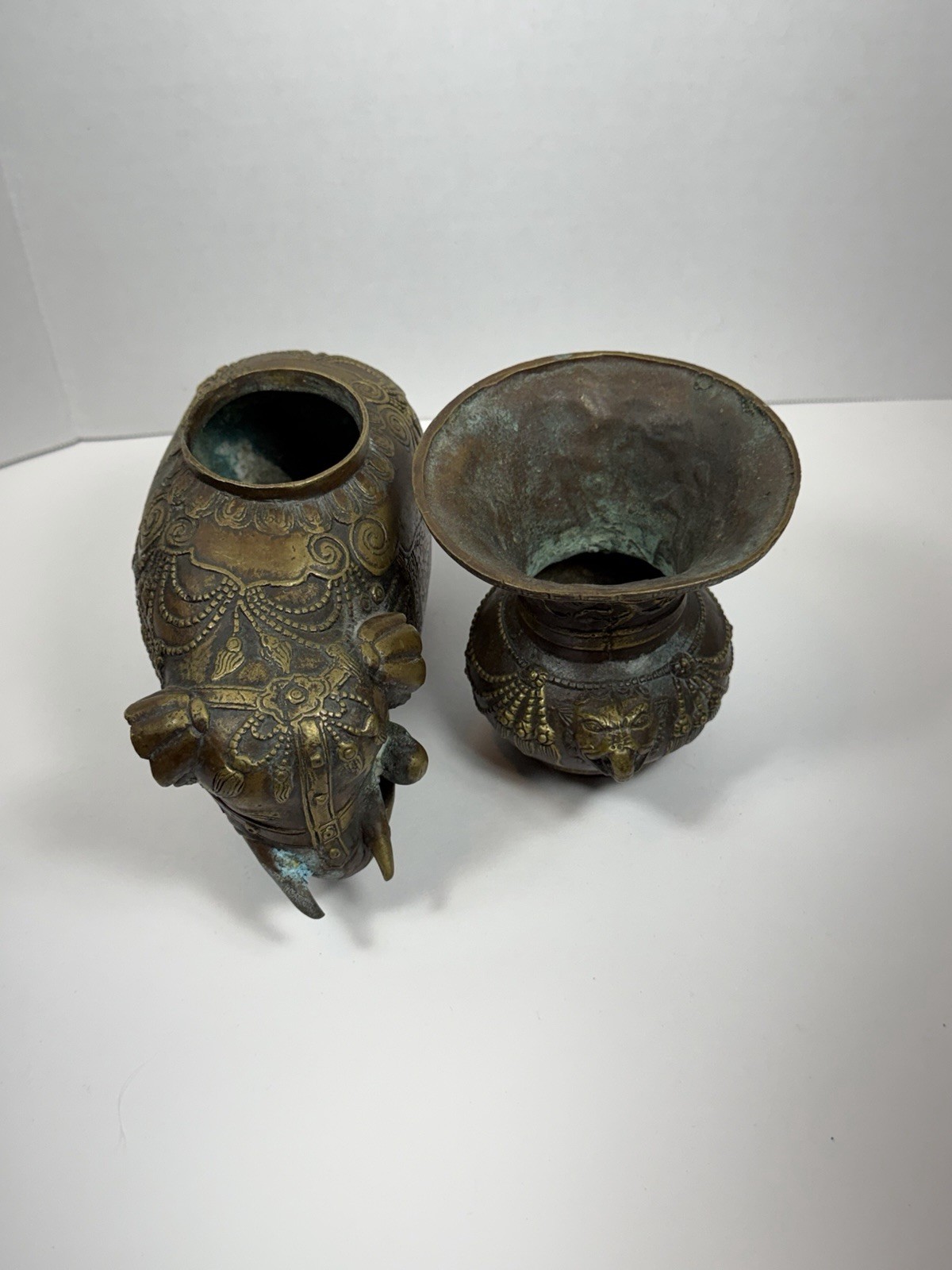 Vintage Chinese Bronze Elephant Censer Incense Burner Vase 7.5” Tall Heavy