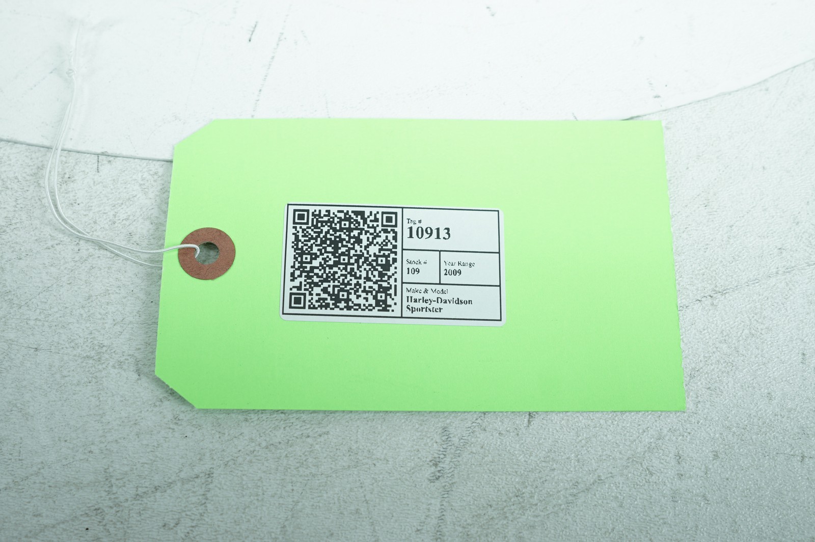 09 Harley Sportster XL1200C OEM Exhaust Muffler Interconnect Bracket Support Bar