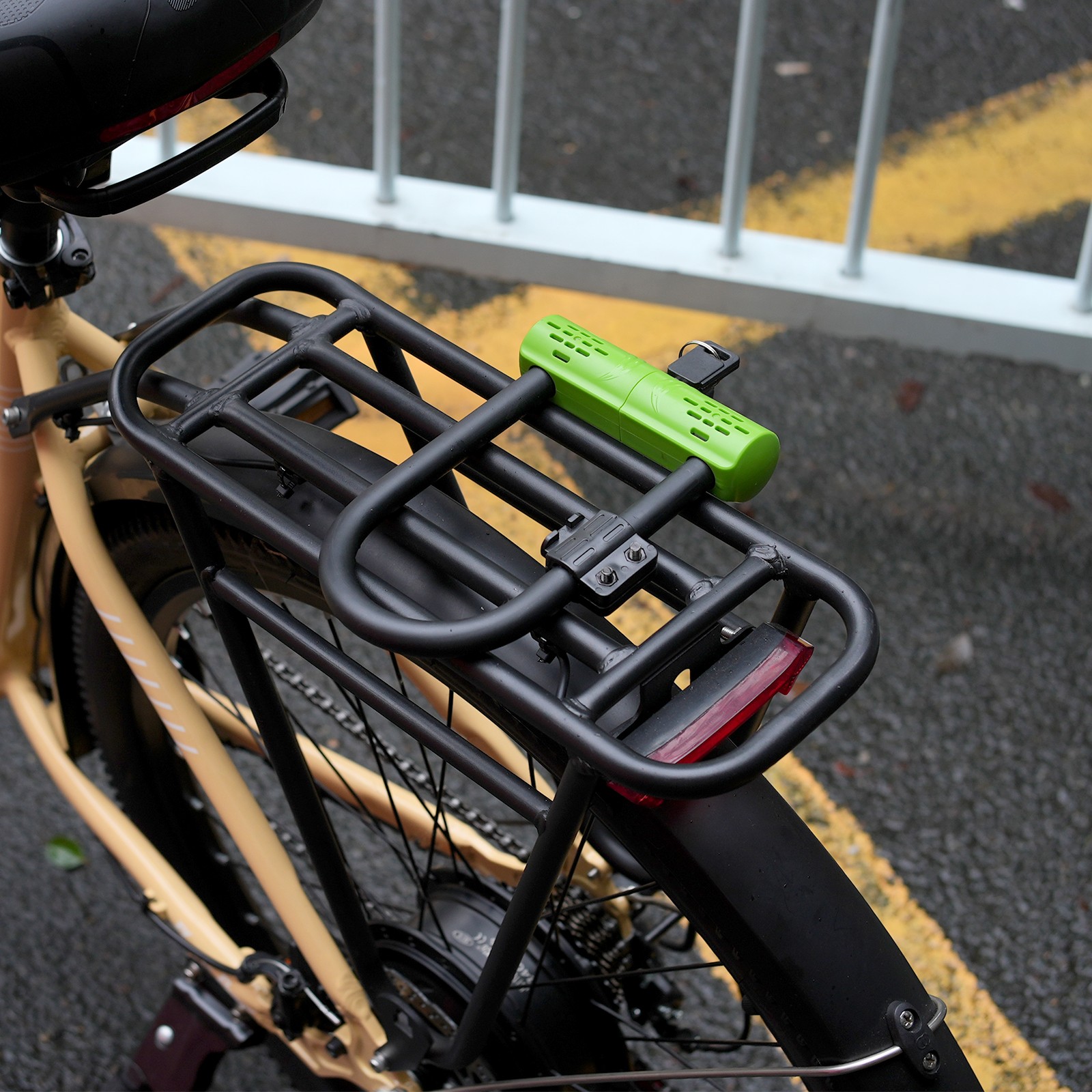 Heavy-Duty Bicycle U-lock Steel Bike Lock Anti Theft w/ lock frame Green Lock