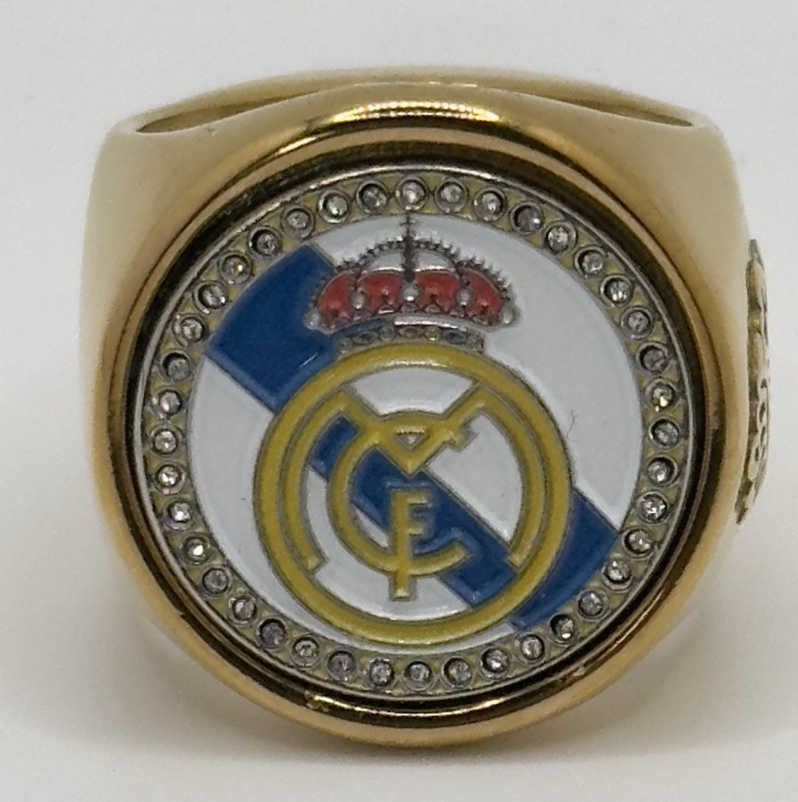 The REAL MADRID Champion deCAPitator ring bottle cap and can tab opener!