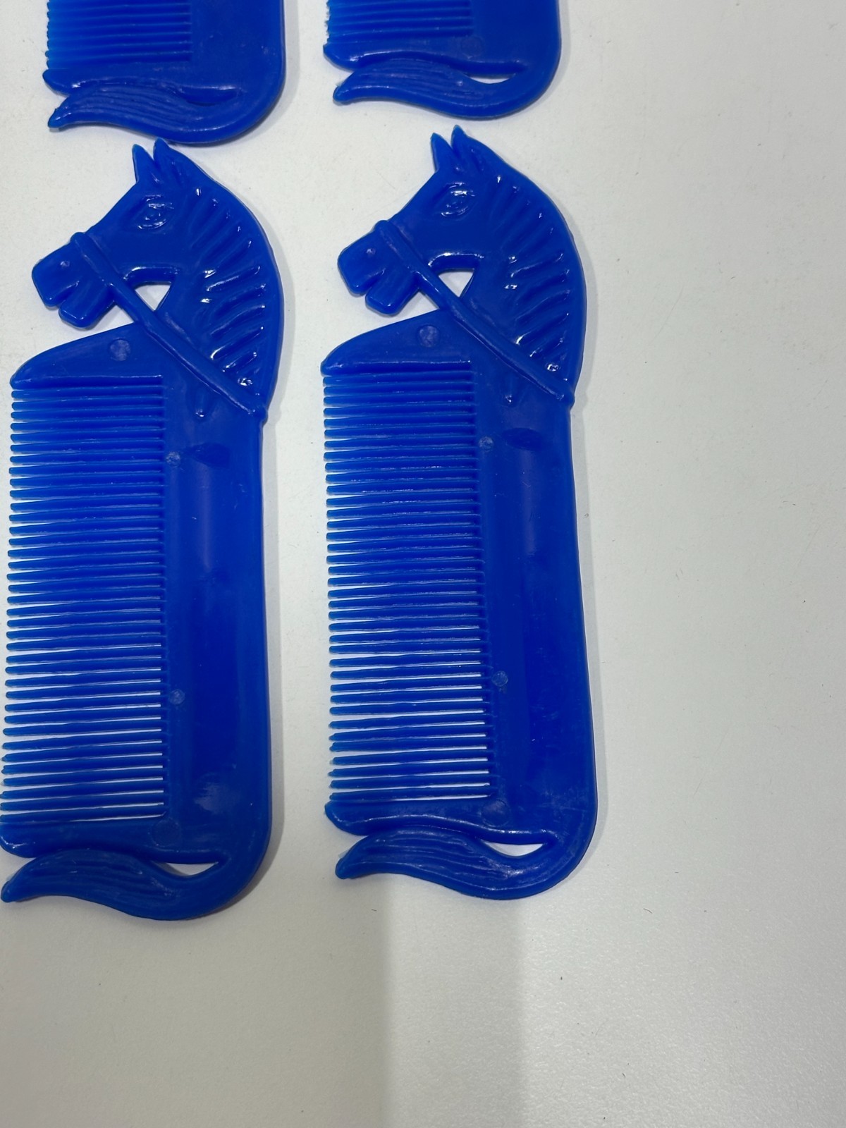 6 Horse and pony mane plastic blue Comb Set Mane And Tail Equine horse head grip