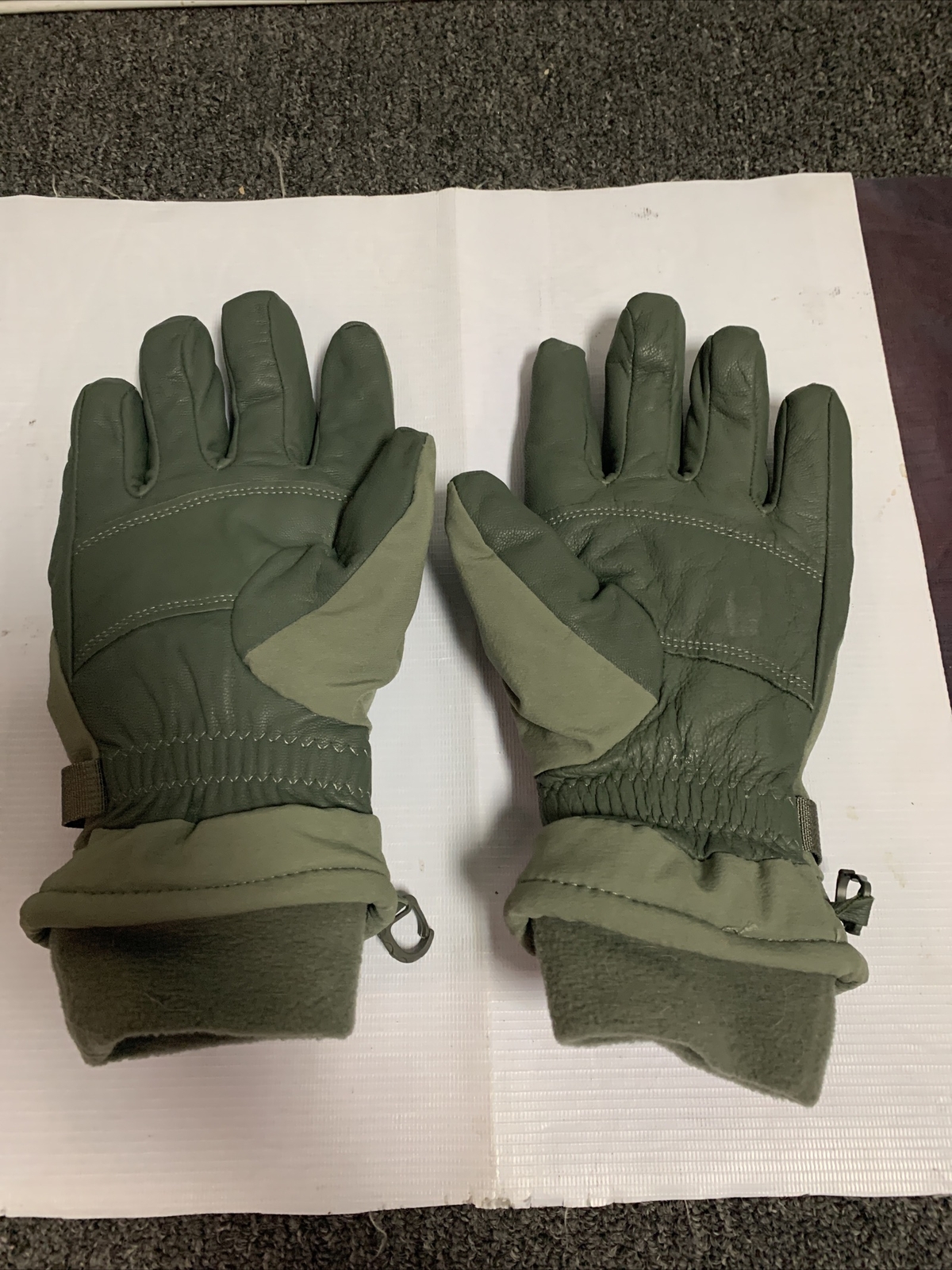 NEW USGI UNISEX INTERMEDIATE COLD/WET WEATHER GLOVES FOLIAGE GREEN, MEDIUM