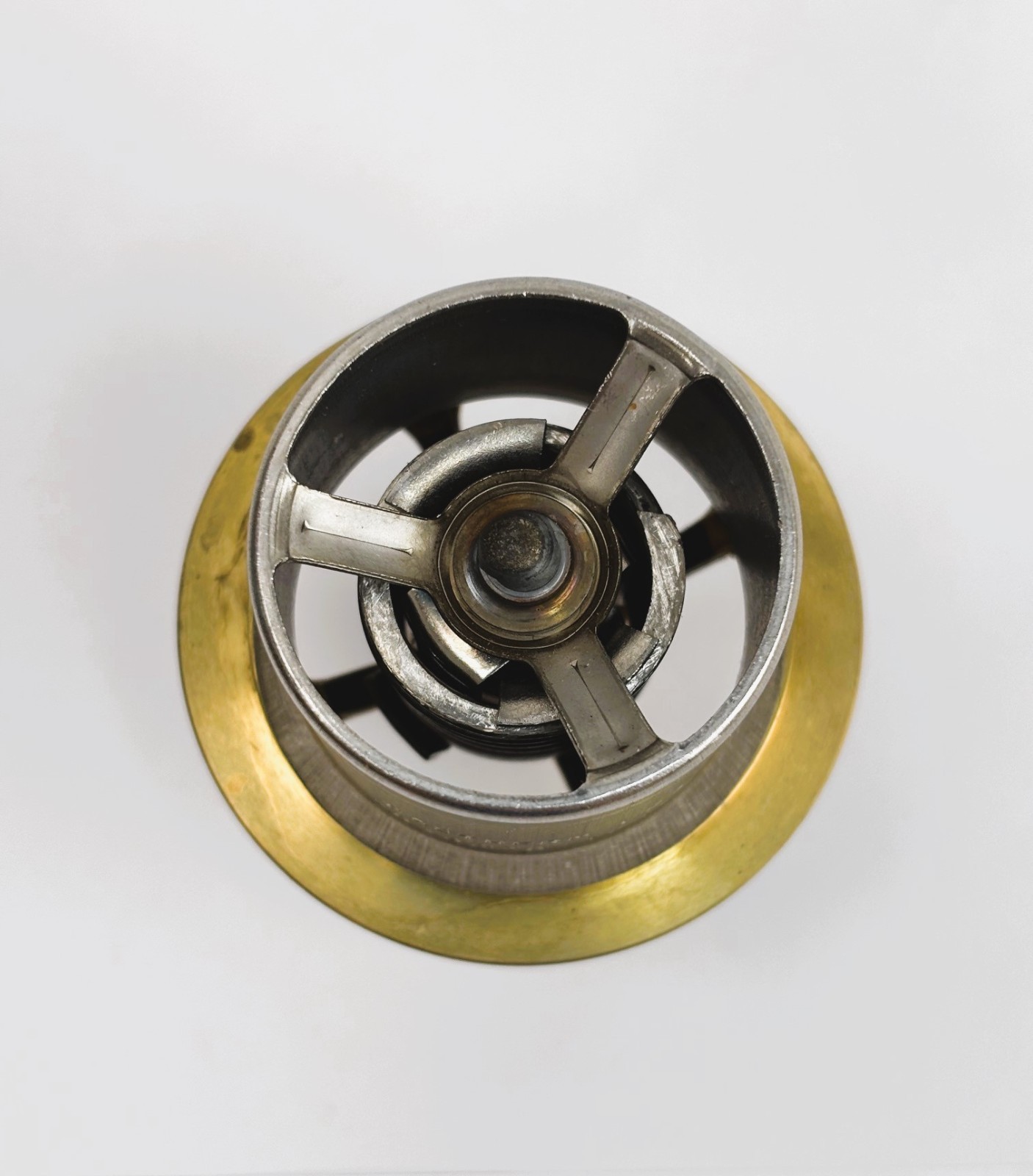 Thermostat Cummins 3913028