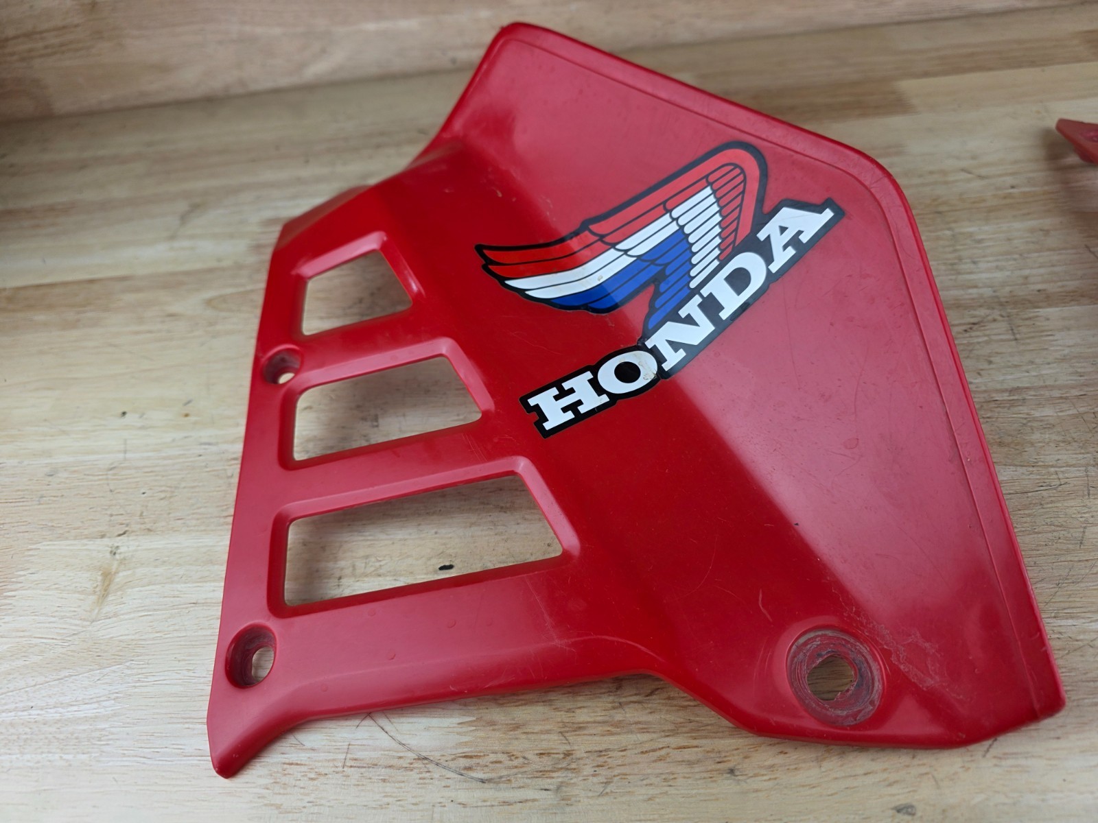 85 86 ATC250R HONDA OEM FUEL GAS TANK RADIATOR SHROUDS 1985 1986 ATC 250R