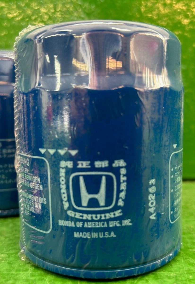 Genuine Honda 15400-PLM-A02 Oil Filter 3 Pk Filters, 3 Washers & 1 Battery 2032