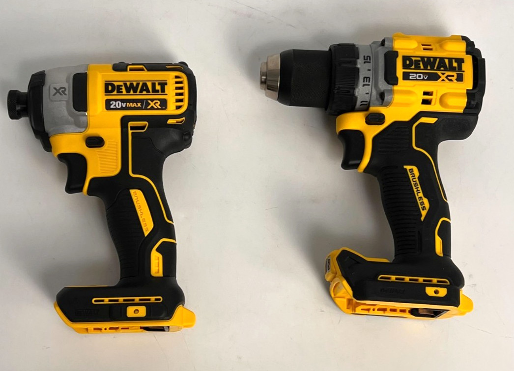 [Used] (DCK248D2) DeWALT 20V XR Brushless Drill & Impact Driver Combo Kit
