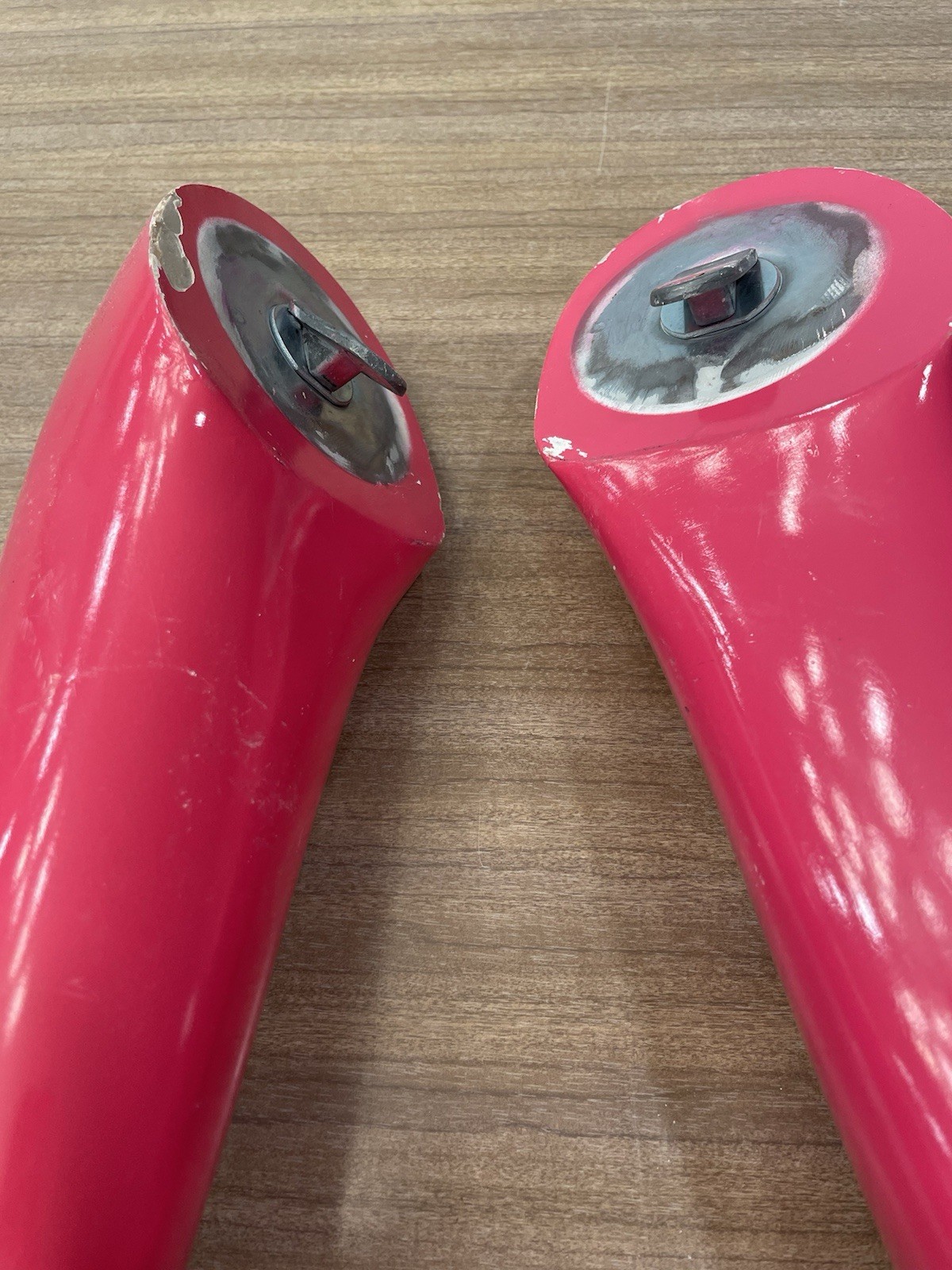 Group Of 2 Female Mannequin Arms With Hands