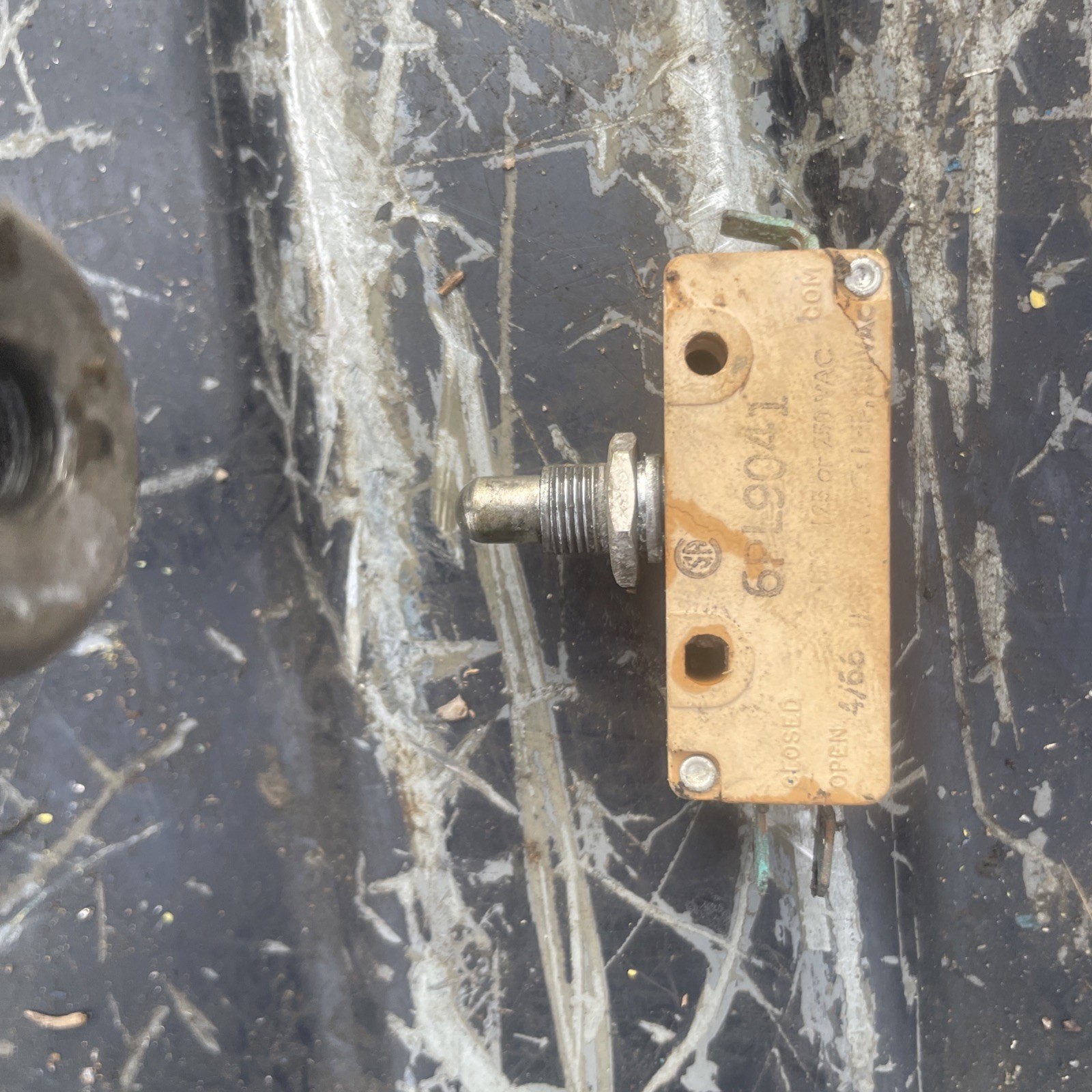 Volvo Penta Mechanical Tilt Lift TILT JACK, 250, 270,280 AQ280,AQ270~897658