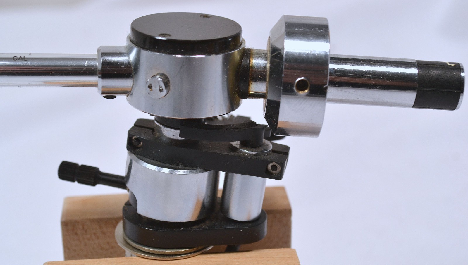 AUDIO TECHNICA AT 1009 LP 33 45 RECORD PHONO 9 INCH TONE ARM FOR PARTS OR REPAIR