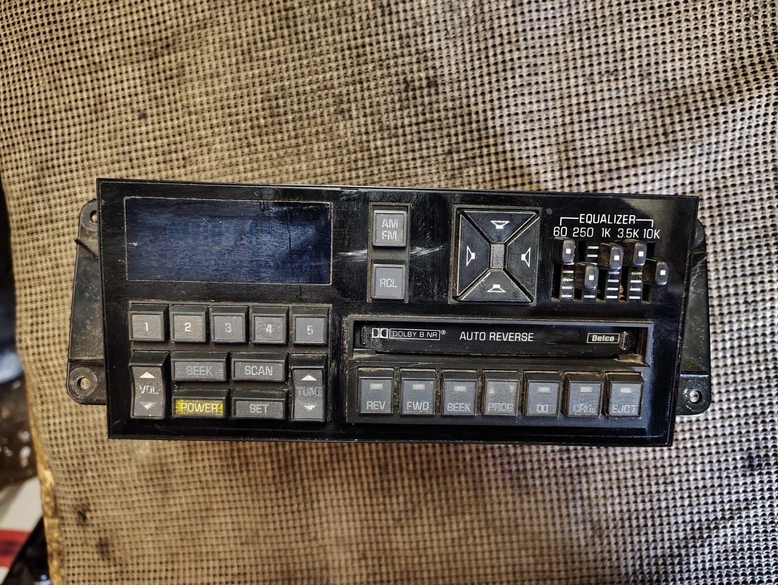 1989 1990 Oldsmobile Delta 88 98 Regency Original GM AM FM Cassette Radio