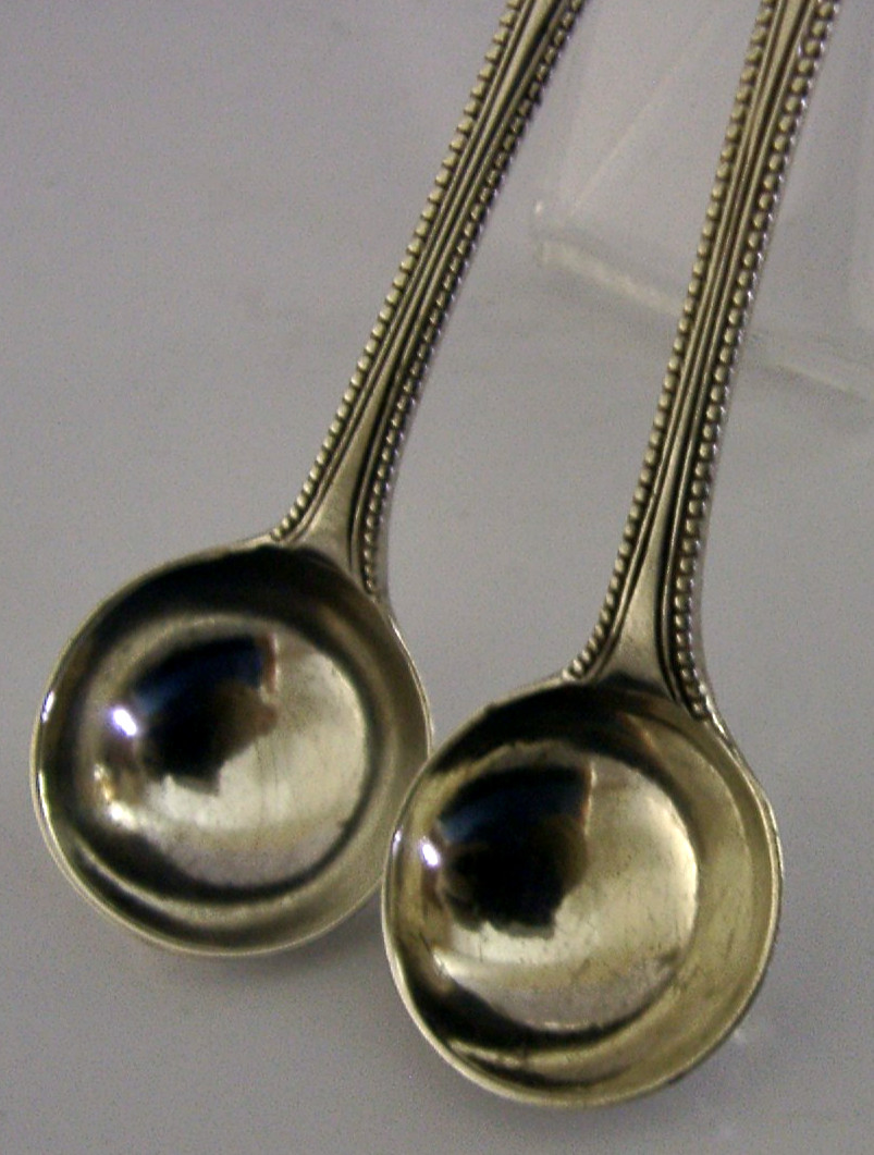 LECHE FAMILY CRESTED STERLING SILVER SALT SPOONS ANTIQUE 1828 GEORGIAN