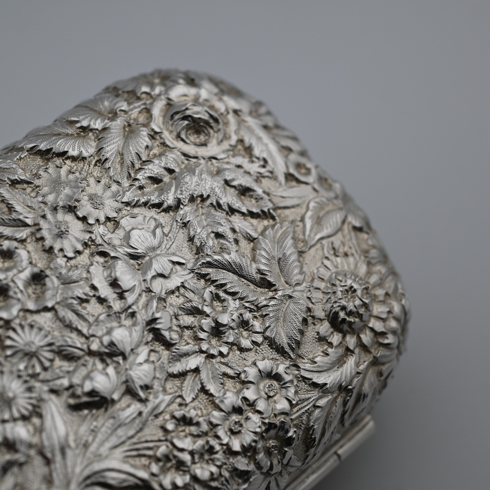 Rare Sterling Silver Jacobi & Jenkins Repousse Soap Box Baltimore ~No Mono