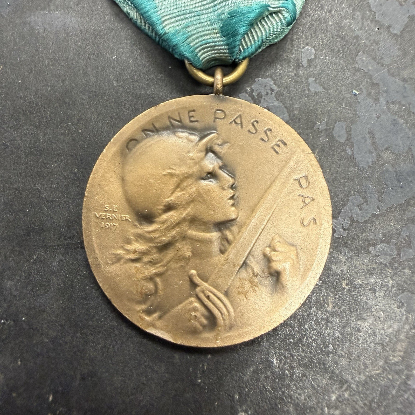 Original WW1 French Verdun Medal Vernier Model Bronze Oversized W Clasp