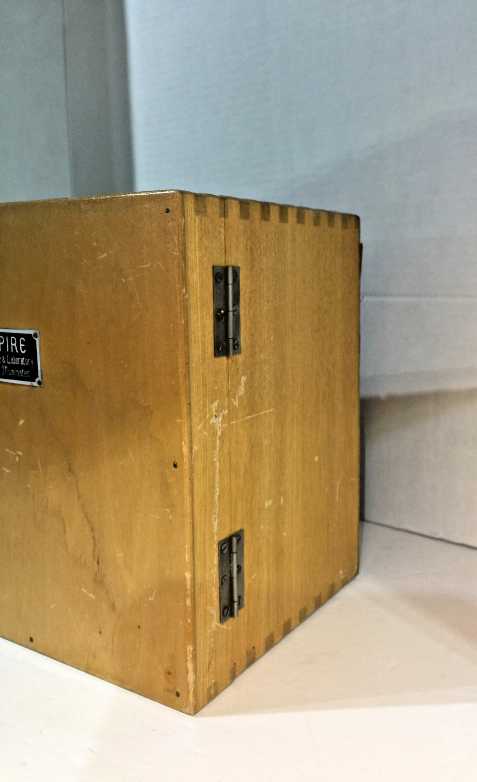 Vtg Empire Microscope & Laboratory 750 Power Illuminated W/Case, Equip. Untested