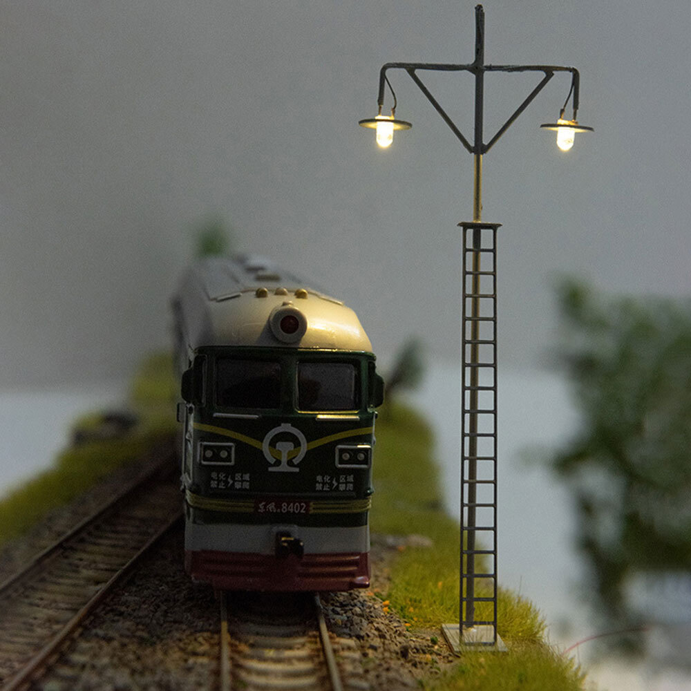 4 PCS HO-Scale LED Yard Light Model Train Railroad-Street Station Lamp Post US