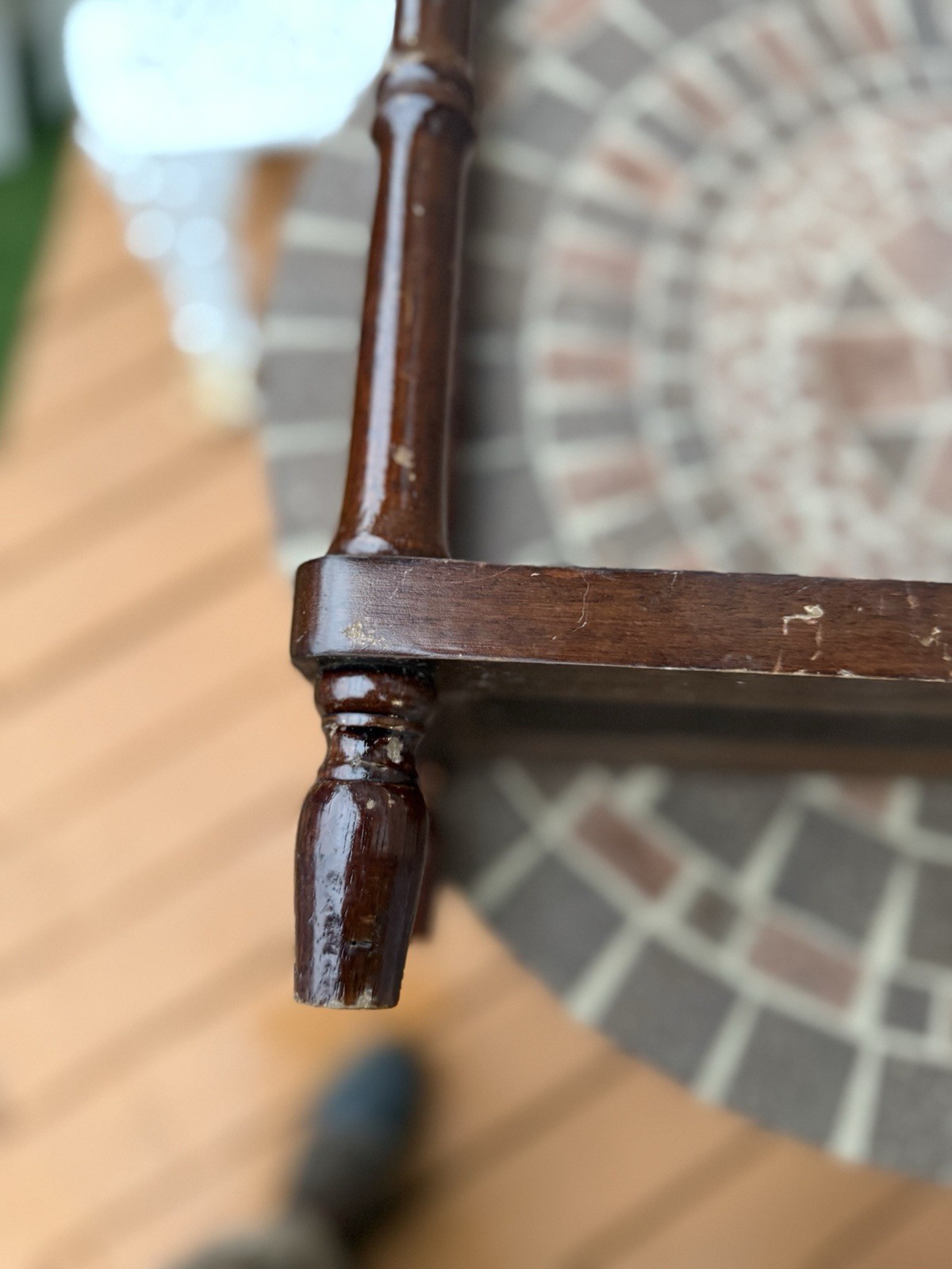 Vintage Bombay Company mahogany/brass umbrella stand W/faux bamboo. Missing Tray