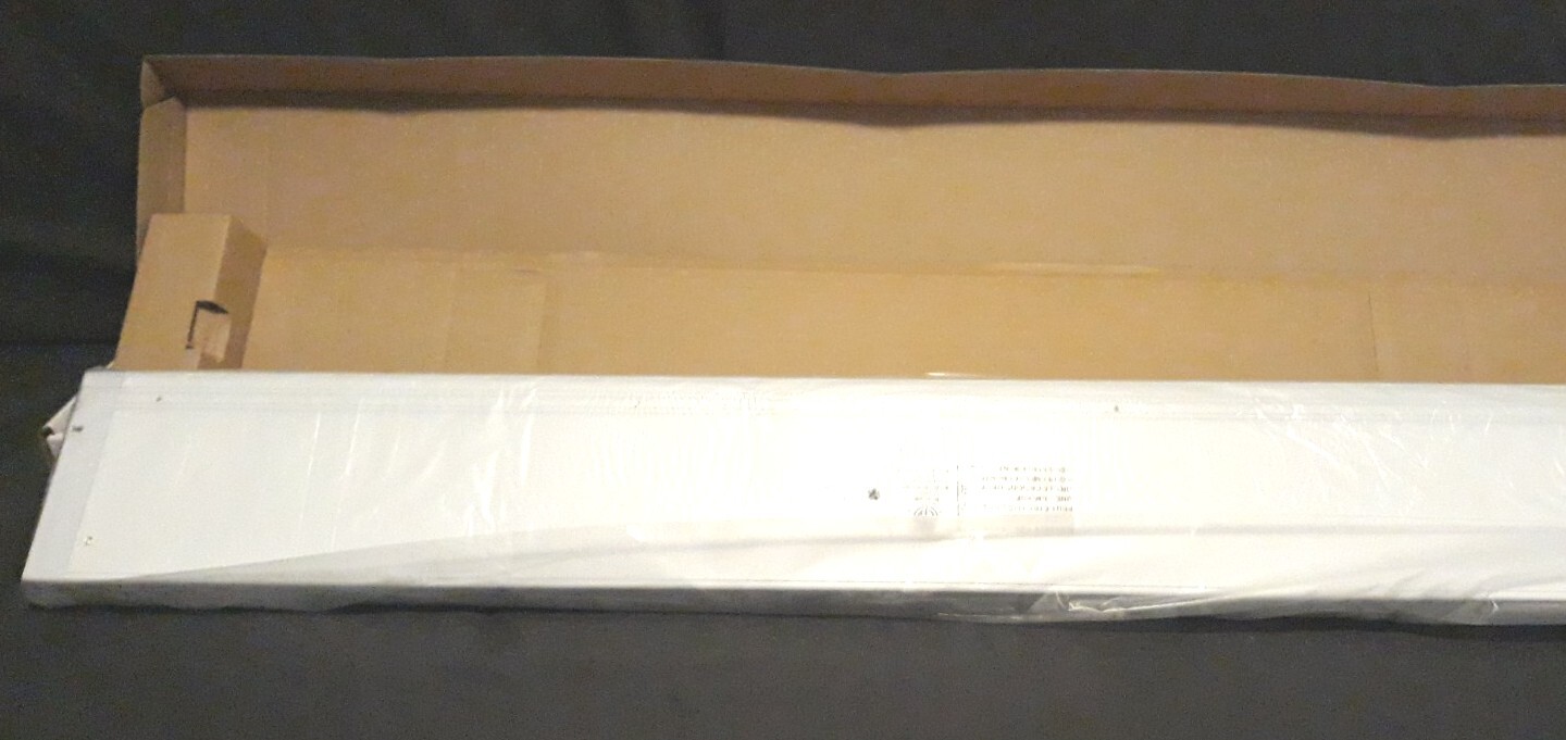 Kichler 4U Series LED 30" Under Cabinet Lighting 4U30K30WHT Indoor 3000K