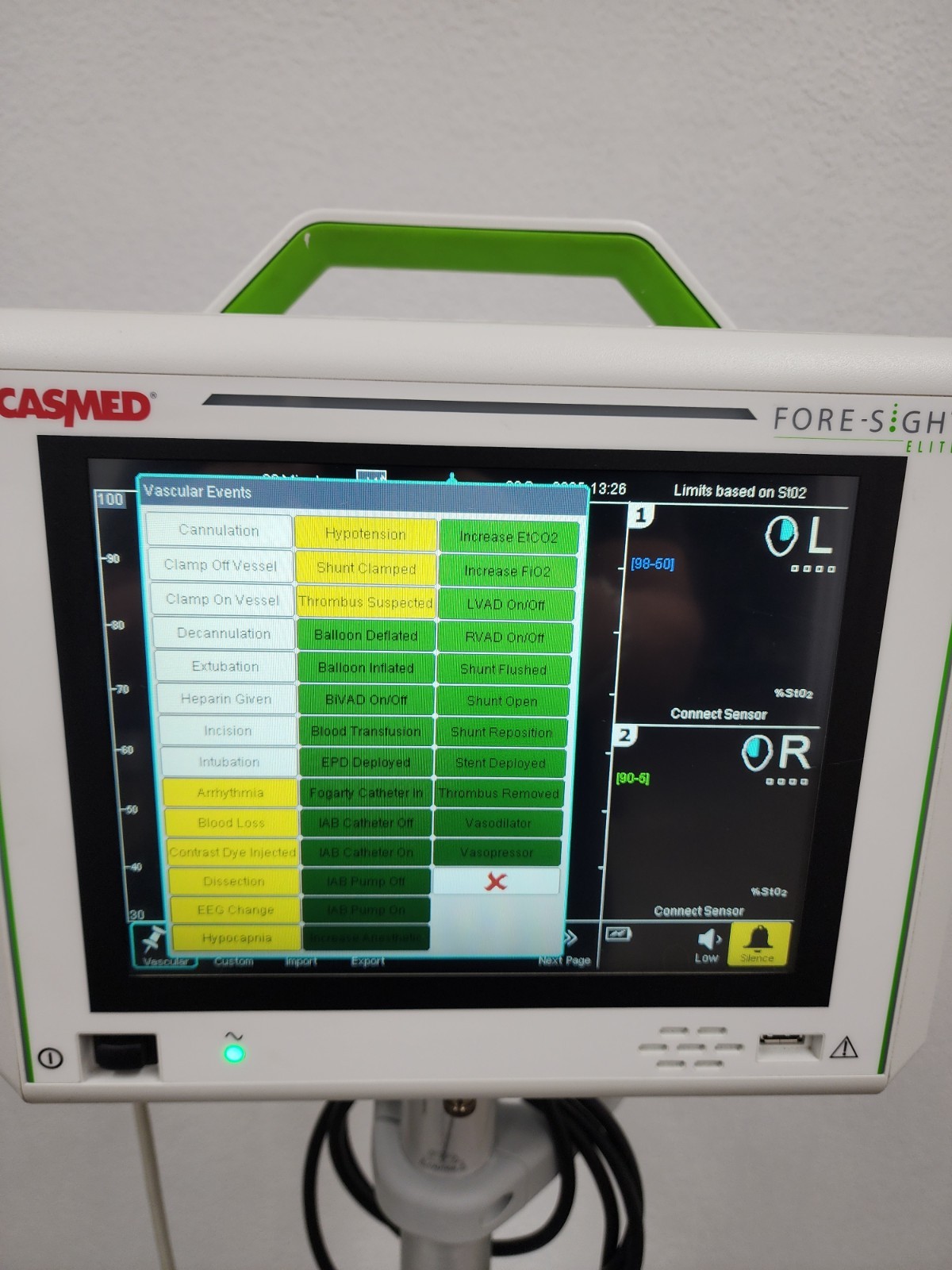 CasMed 01063000 Fore-Sight Elite Absolute Tissue Oximeter with Roller Stand