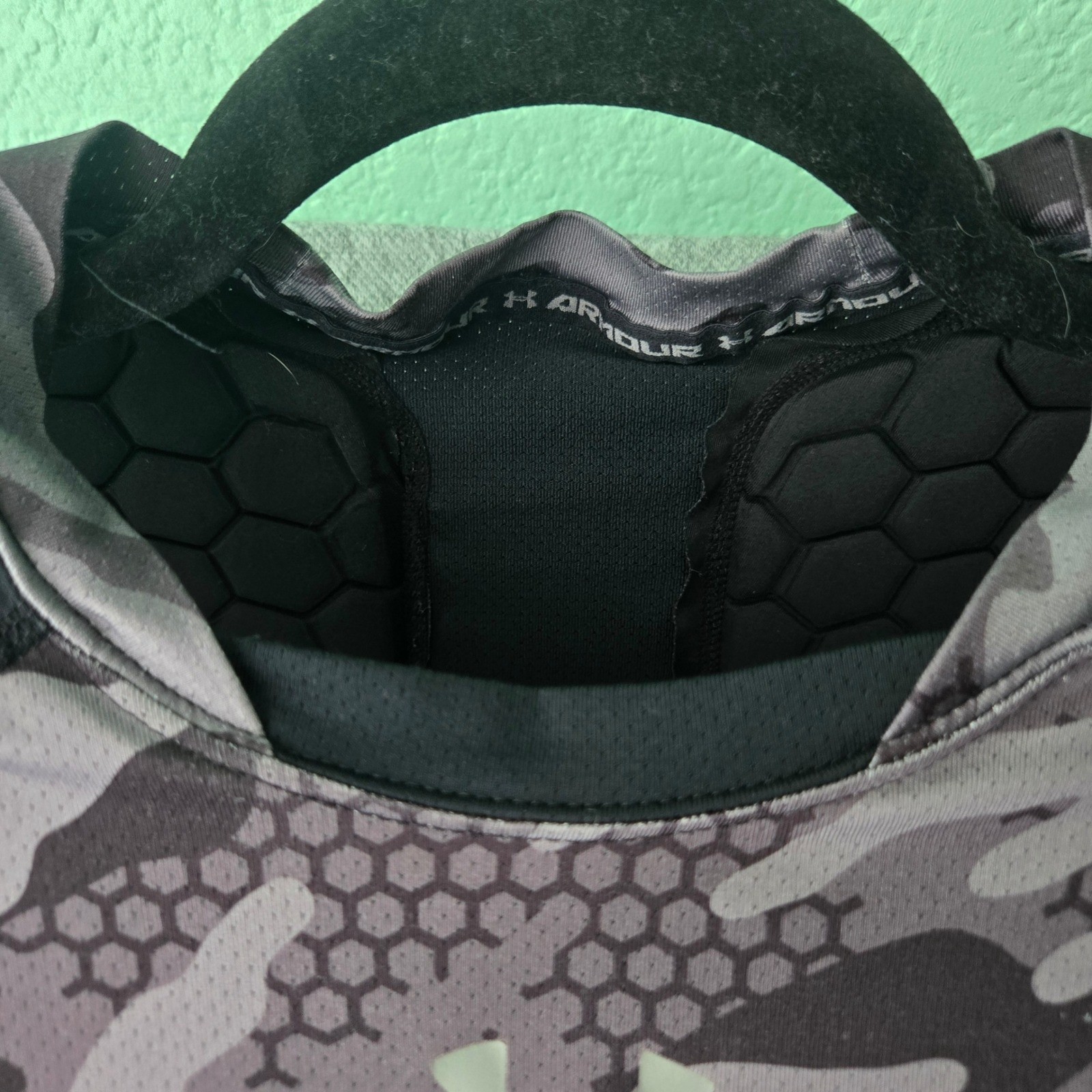 Under Armour Padded Compression Shirt Grey Camo McDavid HEX Football Rib Guard M