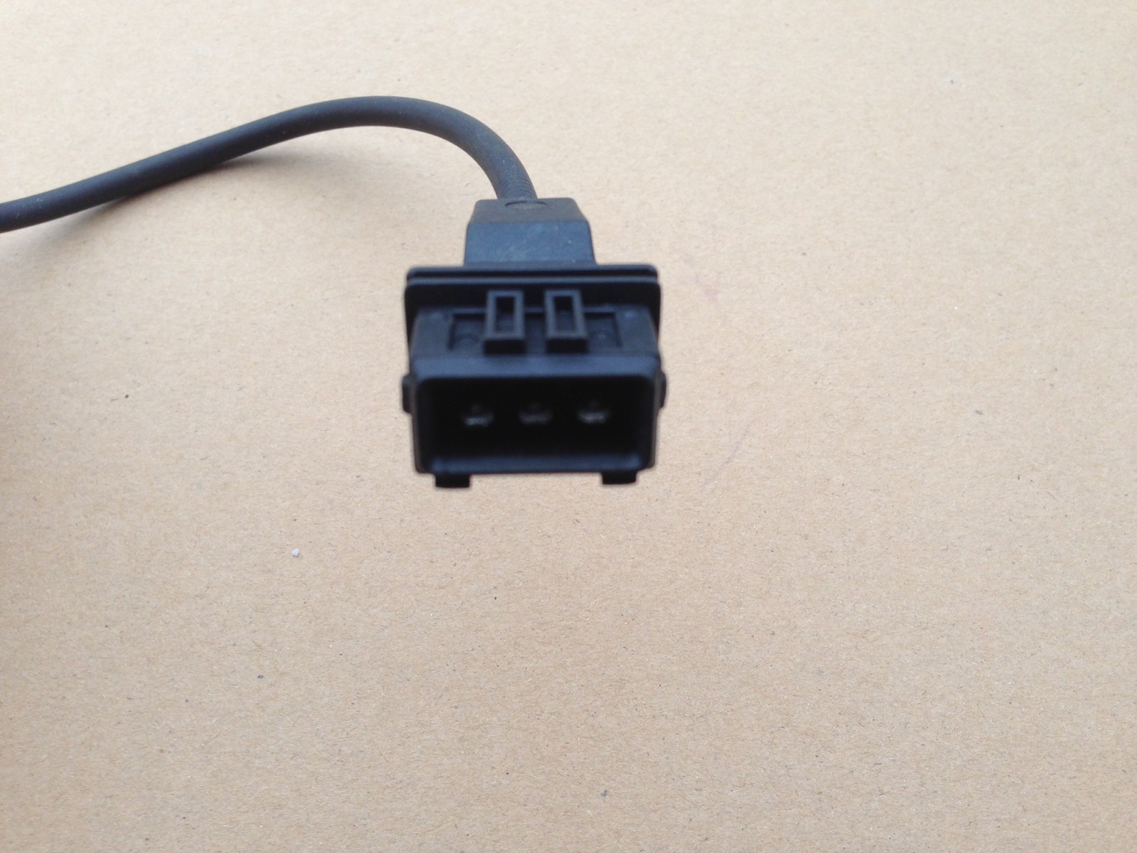 OEM# 3918037150, 3918037180, 3918037200 New Crankshaft Position Sensor